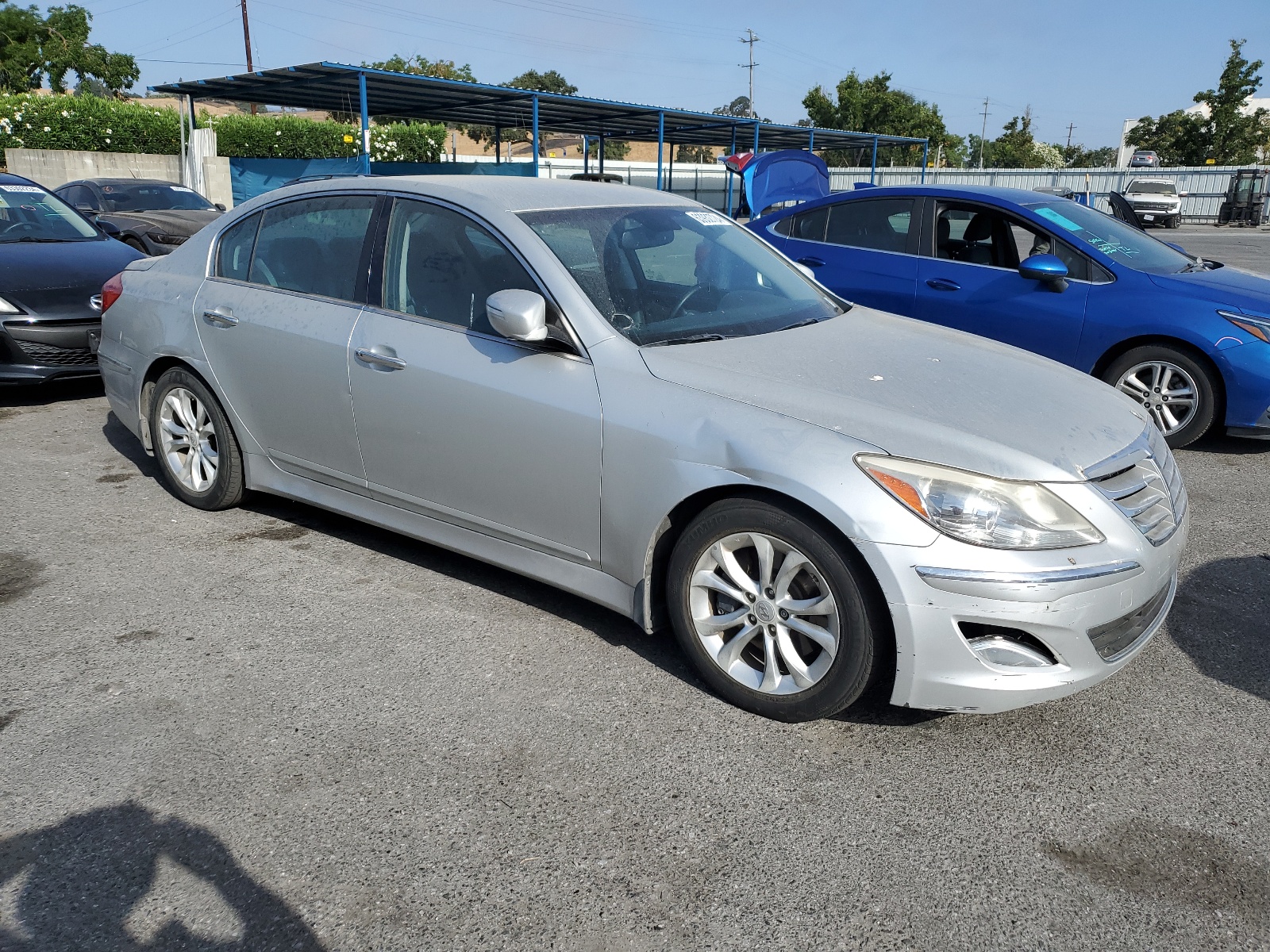 2013 Hyundai Genesis 3.8L vin: KMHGC4DD8DU247366