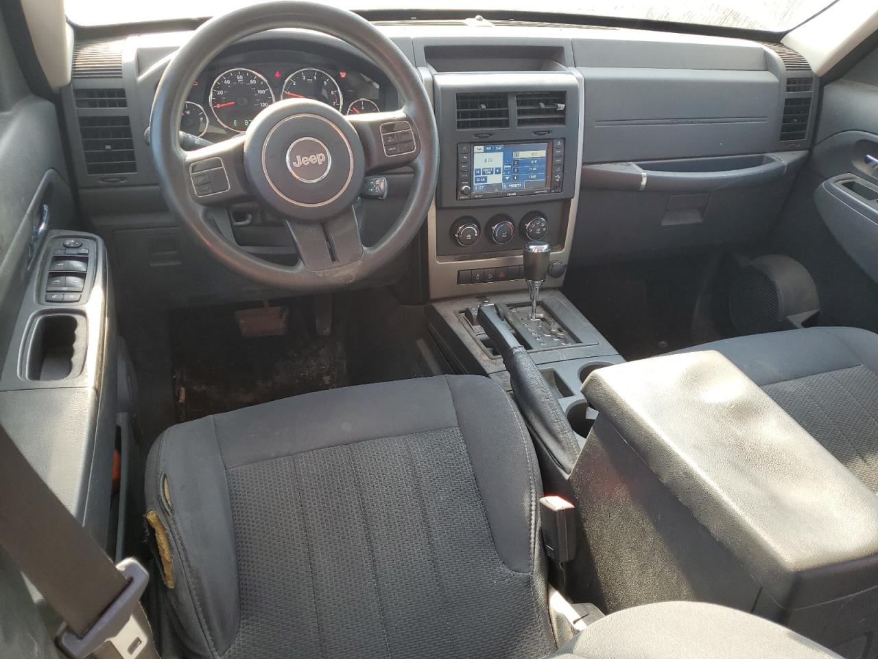 1C4PJMAK3CW157333 2012 Jeep Liberty Sport
