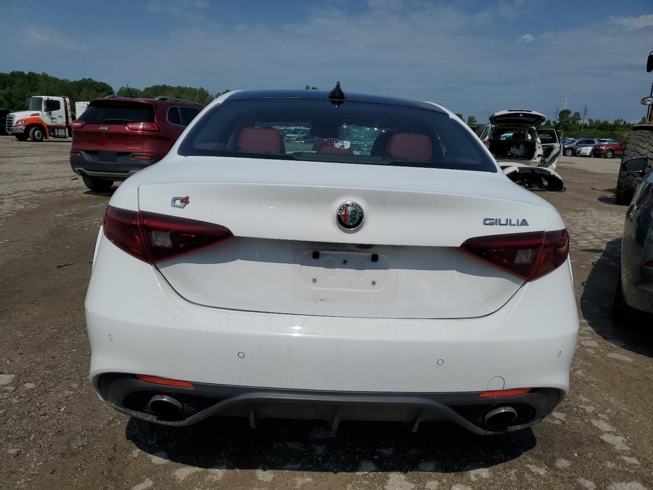 ZARFAEEN3J7577628 2018 Alfa Romeo Giulia Ti Q4