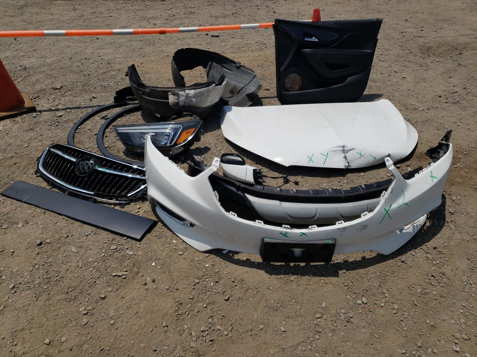 KL4CJASB7JB611397 2018 Buick Encore Preferred