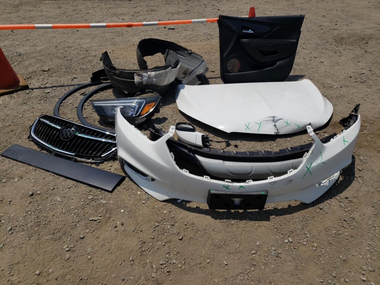 2018 Buick Encore Preferred VIN: KL4CJASB7JB611397 Lot: 62557684