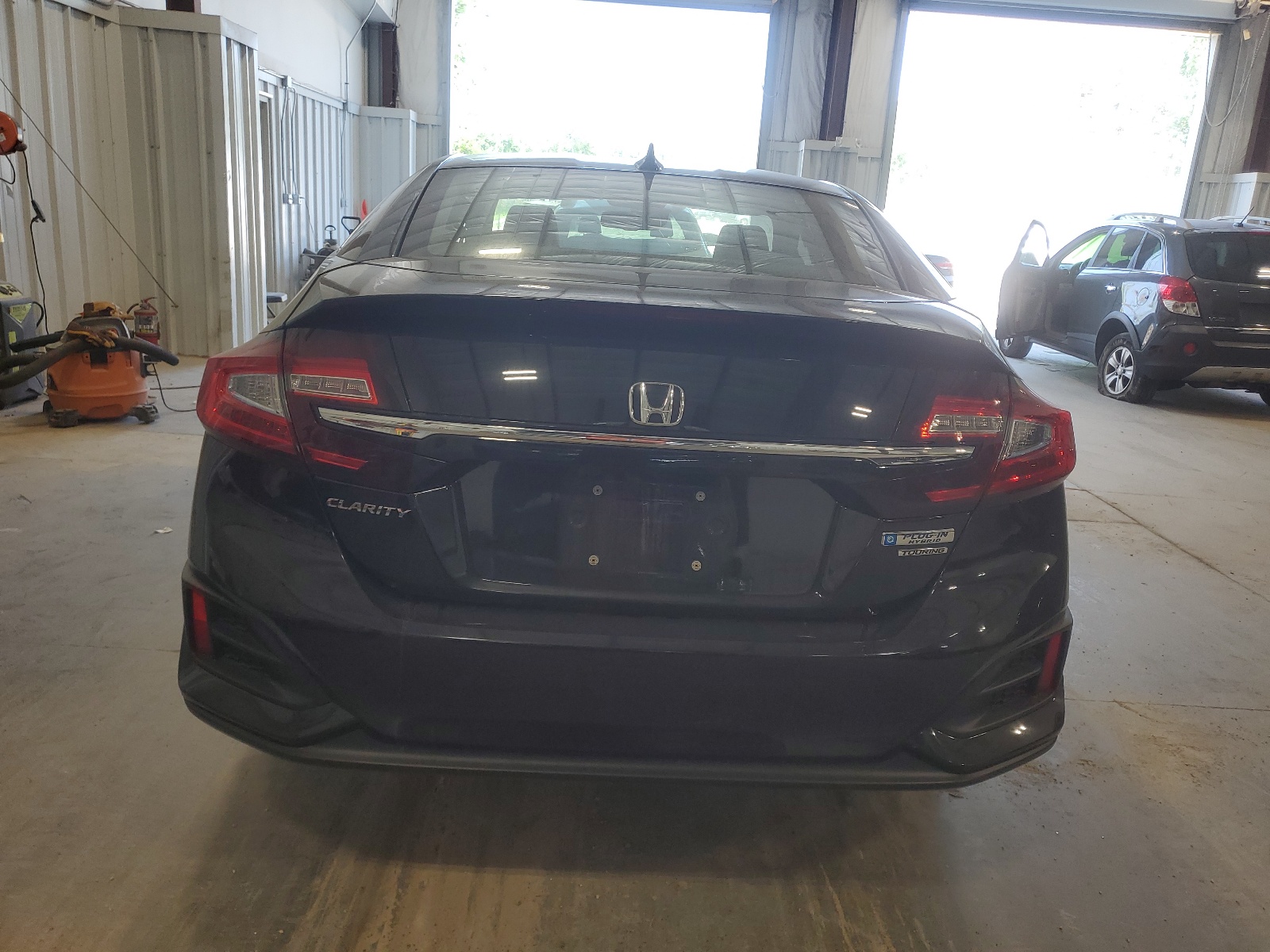 JHMZC5F34JC000899 2018 Honda Clarity Touring