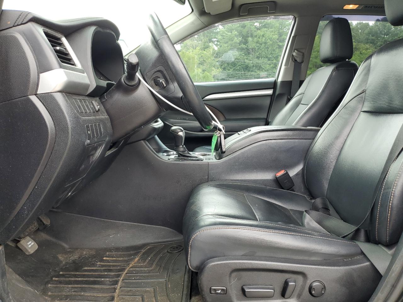 2015 Toyota Highlander Xle VIN: 5TDJKRFH0FS208661 Lot: 65185174