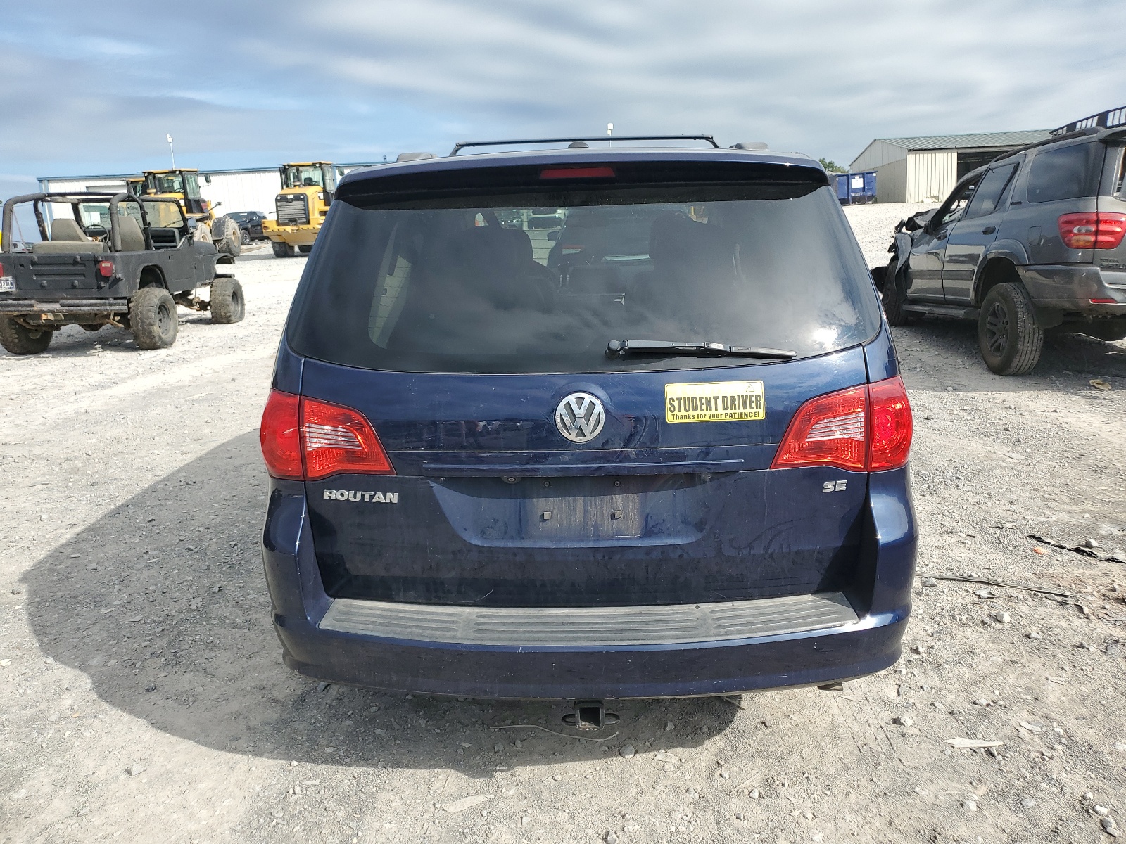 2C4RVABG0DR725215 2013 Volkswagen Routan Se