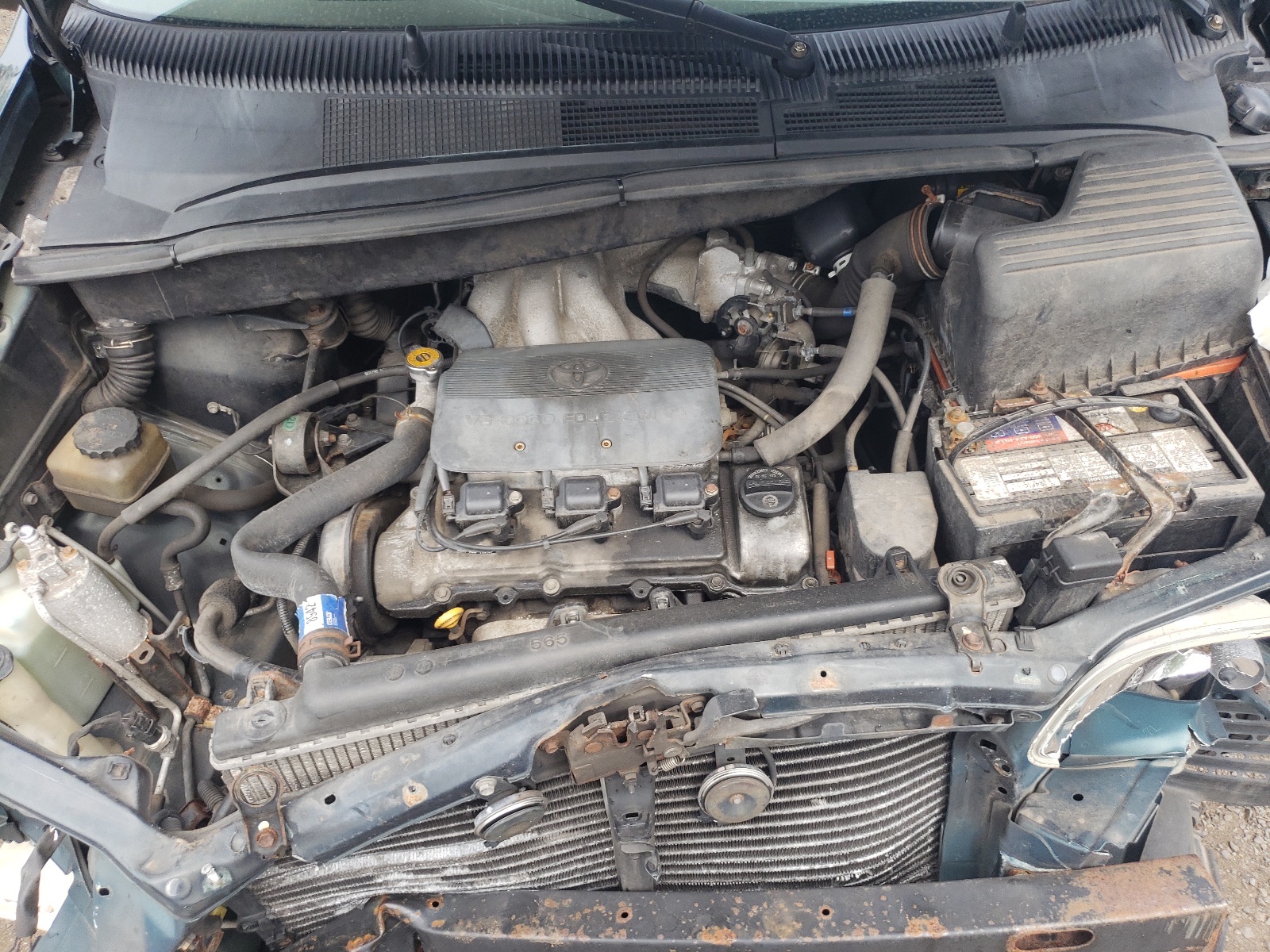 4T3ZF13C6WU069555 1998 Toyota Sienna Le