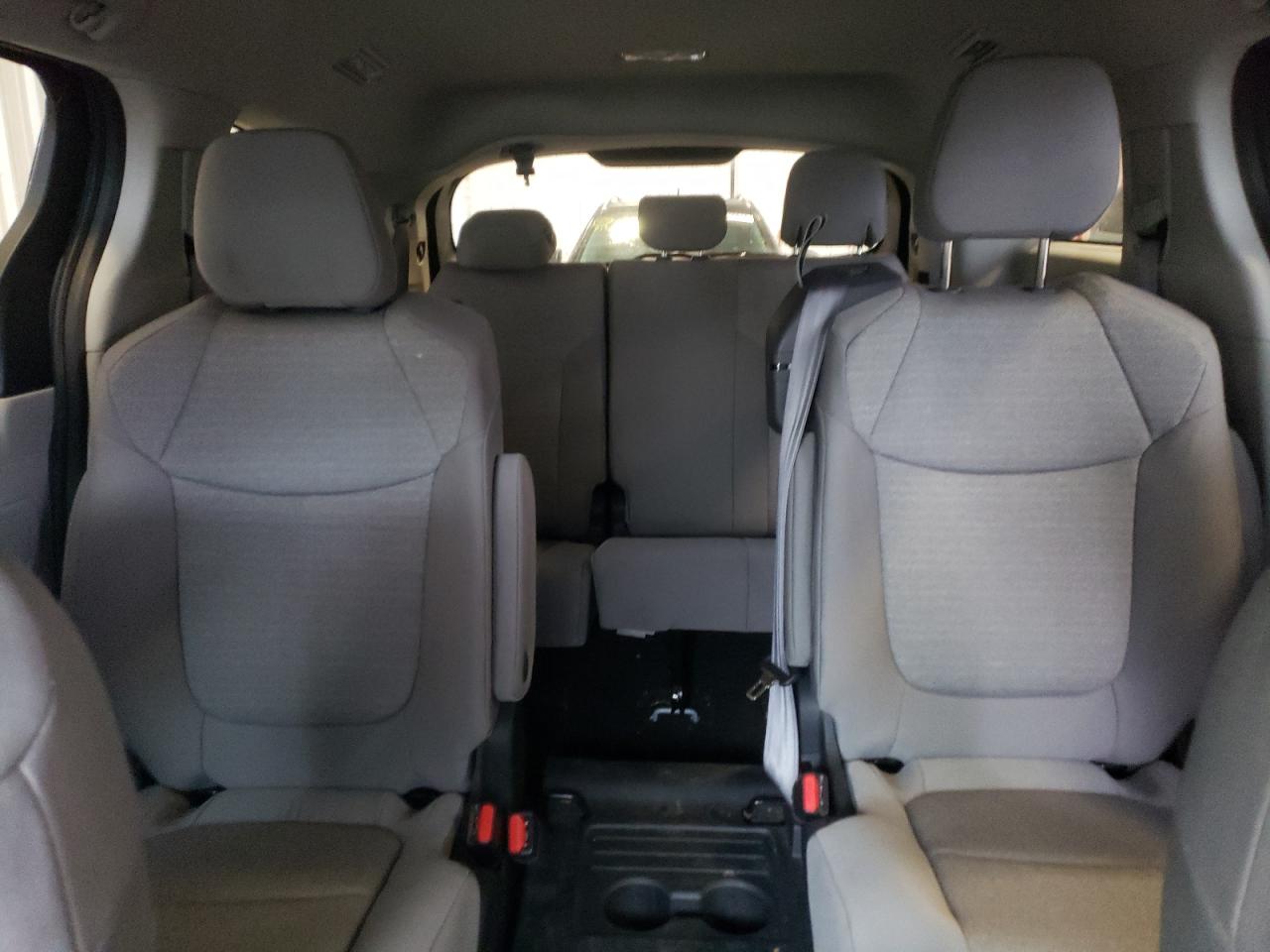 2022 Toyota Sienna Le VIN: 5TDKSKFC8NS073668 Lot: 63312264