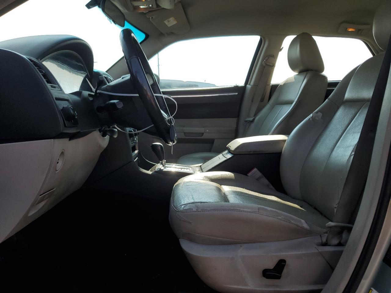 2006 Chrysler 300 Touring VIN: 2C3LA53G56H103570 Lot: 64571924