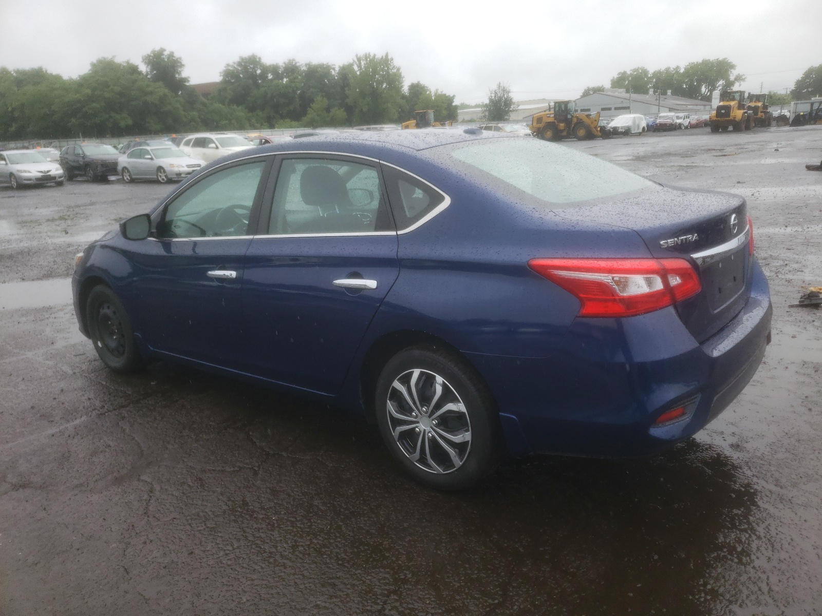 2017 Nissan Sentra S vin: 3N1AB7AP5HL668767