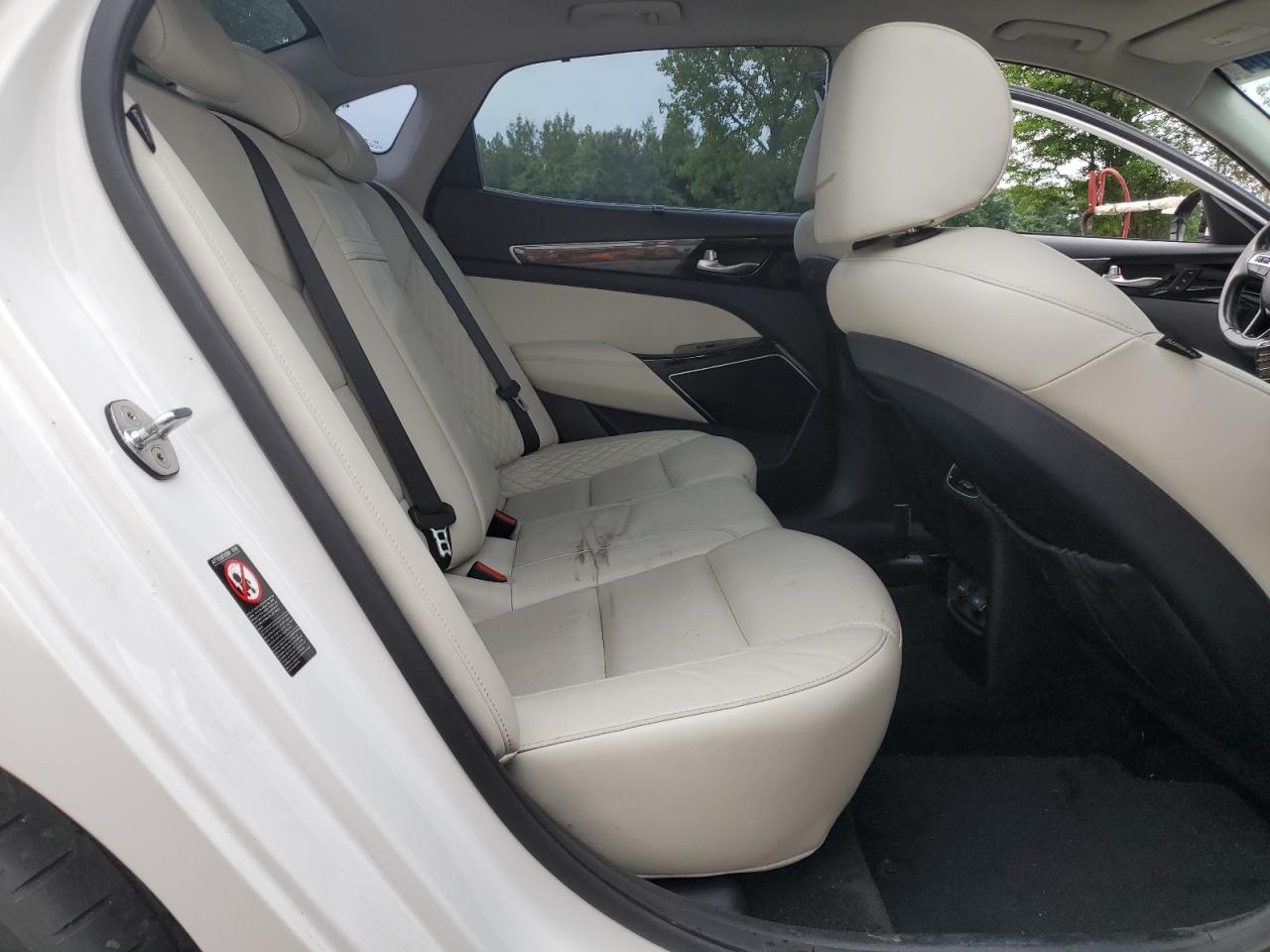 2017 Kia Cadenza Premium VIN: KNALC4J16H5065000 Lot: 64159704