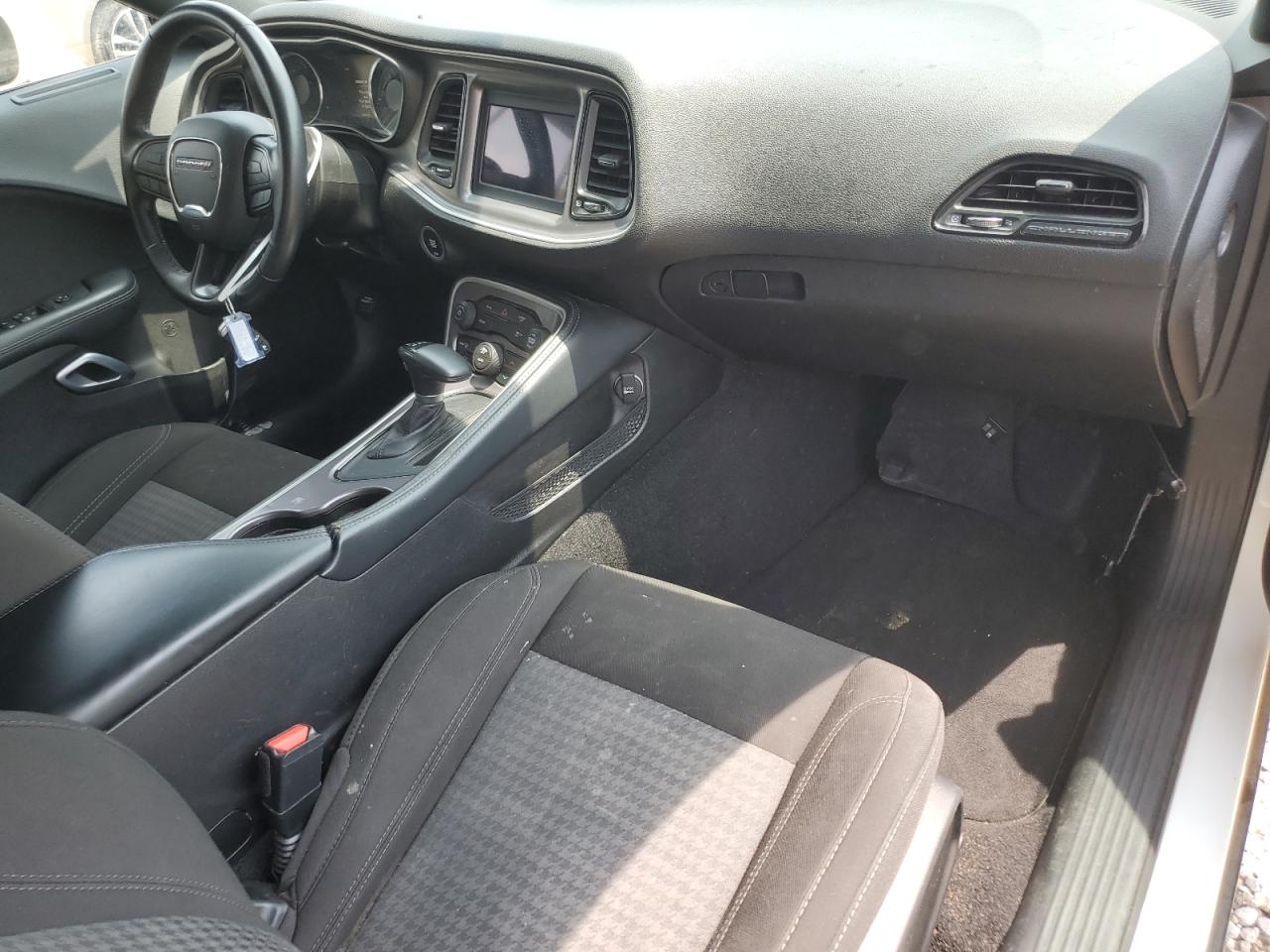 2022 Dodge Challenger Sxt VIN: 2C3CDZAG8NH249557 Lot: 64074984