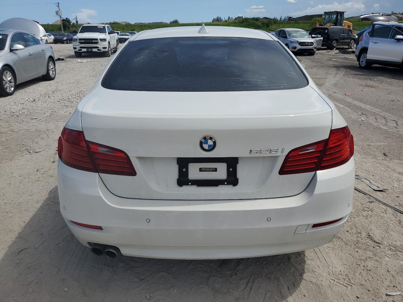 2015 BMW 528 I VIN: WBA5A5C5XFD518235 Lot: 62705964