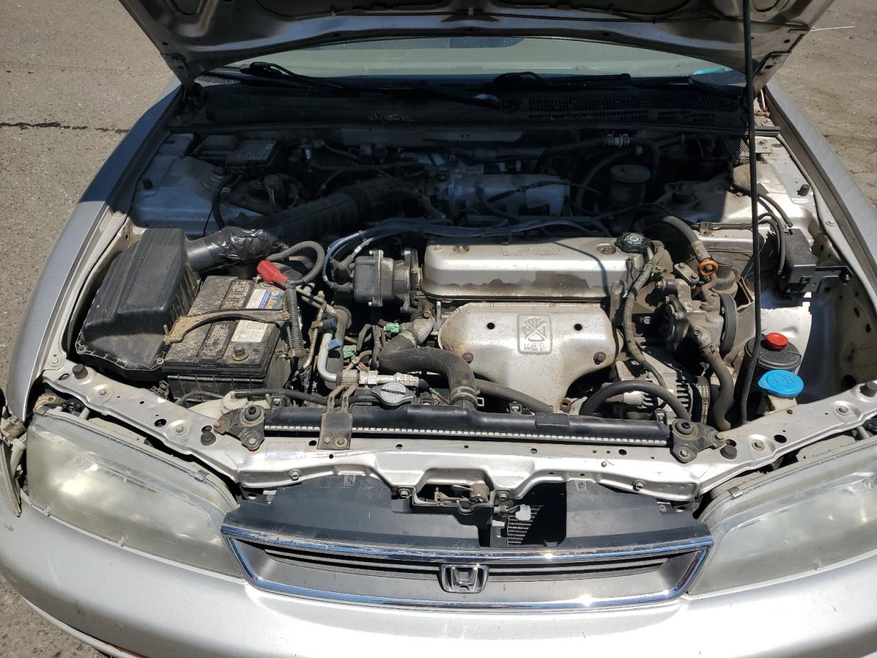 1996 Honda Accord Value VIN: 1HGCD5695TA228712 Lot: 61732274