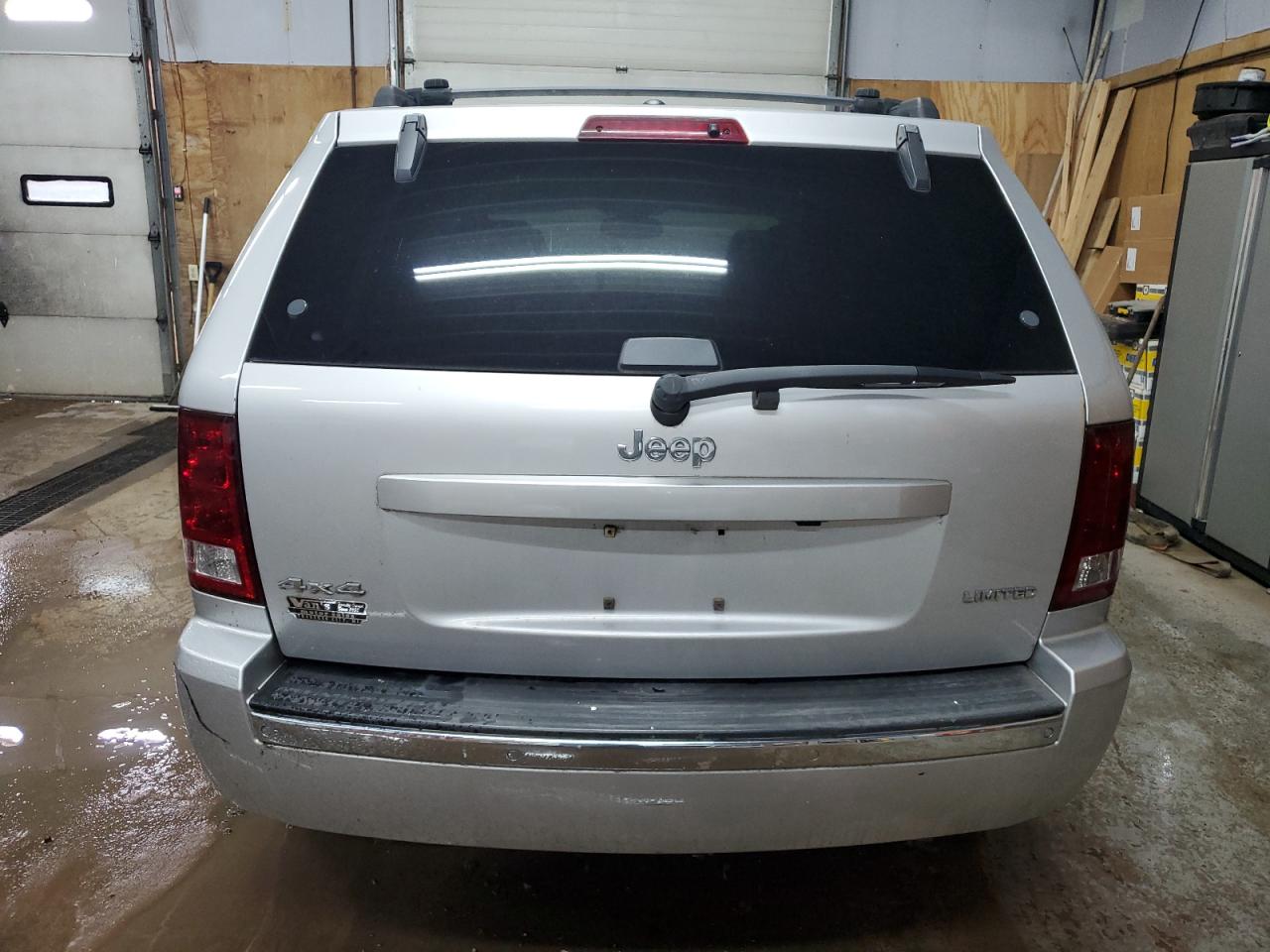 2005 Jeep Grand Cherokee Limited VIN: 1J4HR58N75C528429 Lot: 63798524