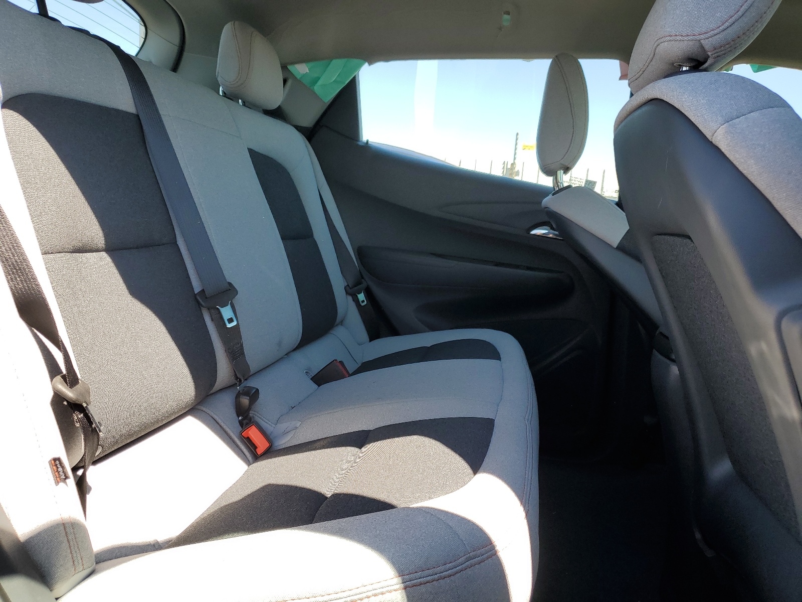 1G1FW6S02K4105040 2019 Chevrolet Bolt Ev Lt