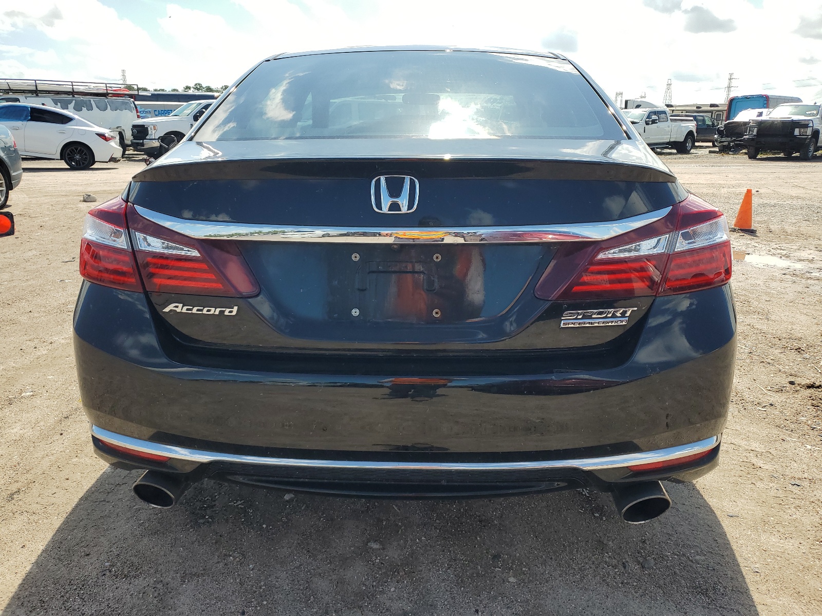 2017 Honda Accord Sport Special Edition vin: 1HGCR2F16HA150510