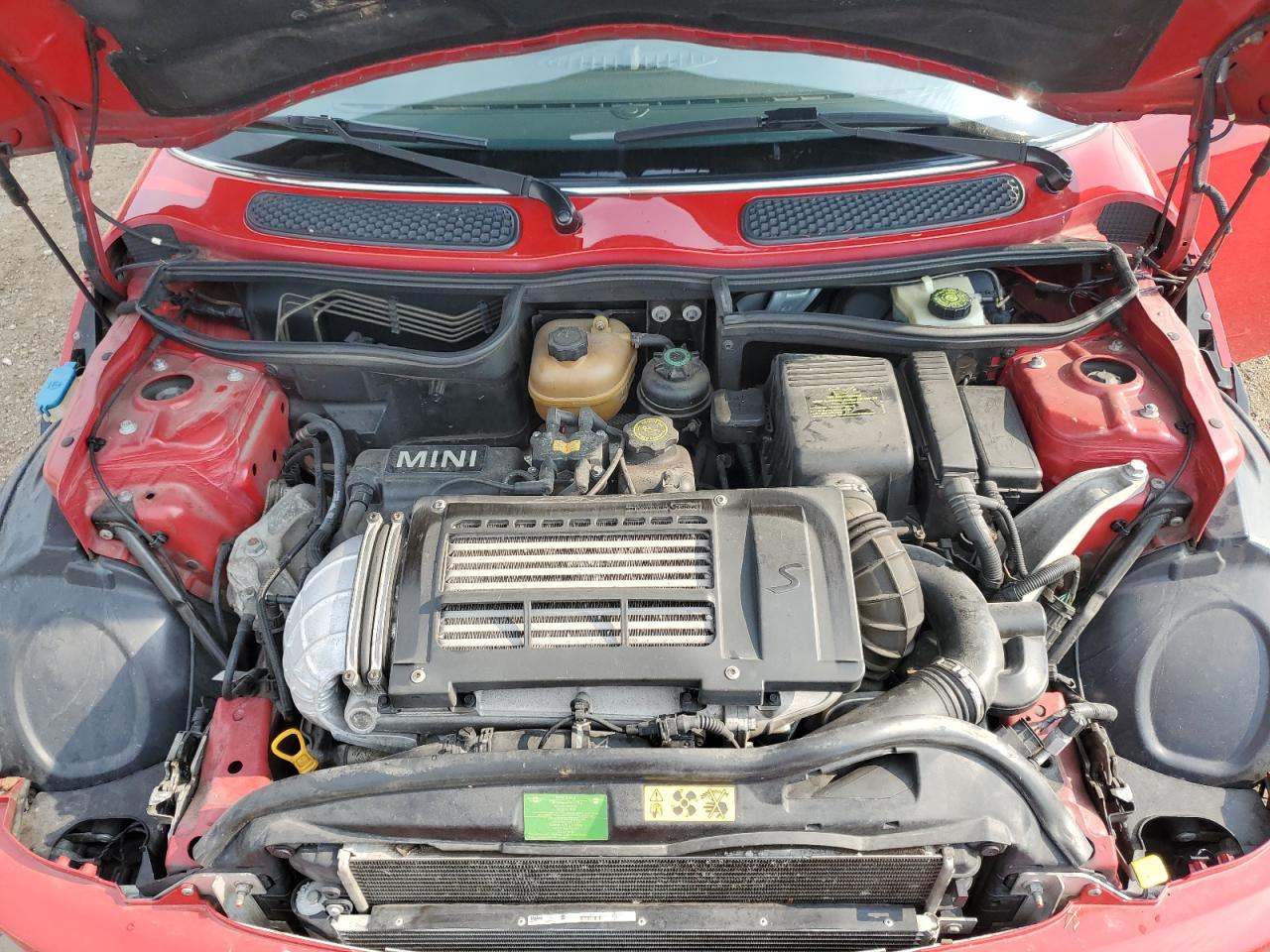 2005 Mini Cooper S VIN: WMWRH33565TF84208 Lot: 65383754