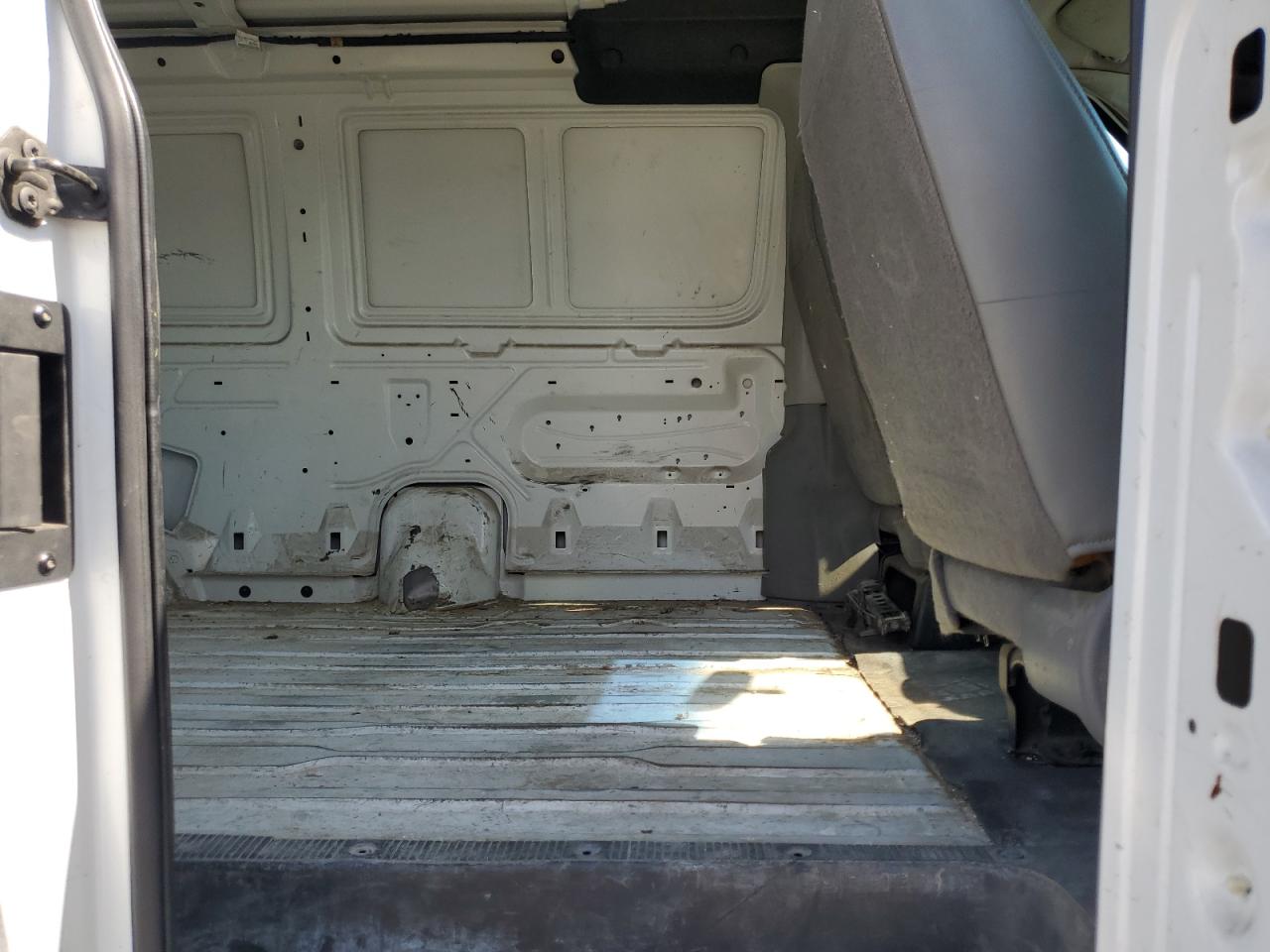 2007 Ford Econoline E150 Van VIN: 1FTNE14W47DA84841 Lot: 62023124