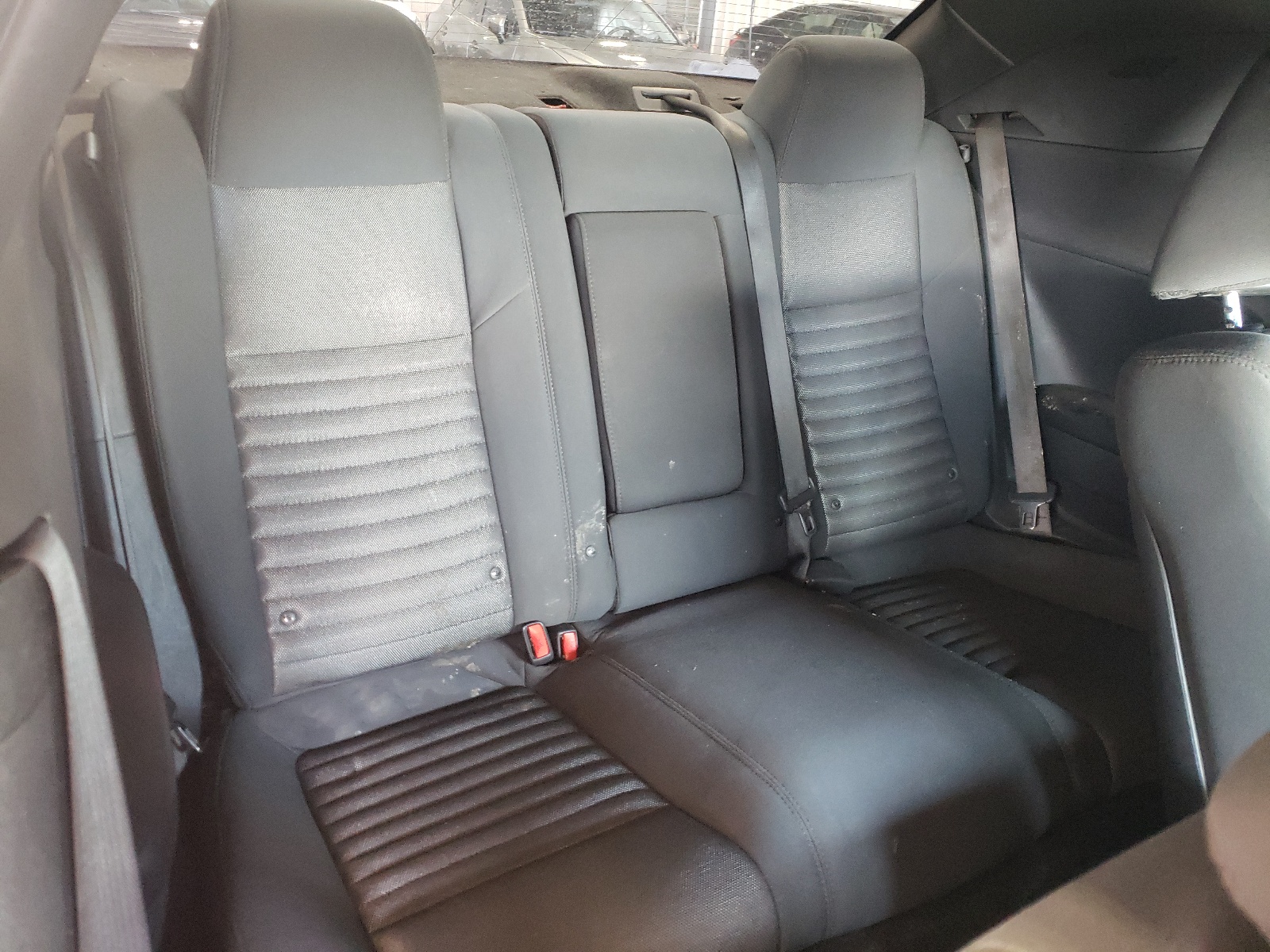 2C3CDYAG8CH128082 2012 Dodge Challenger Sxt