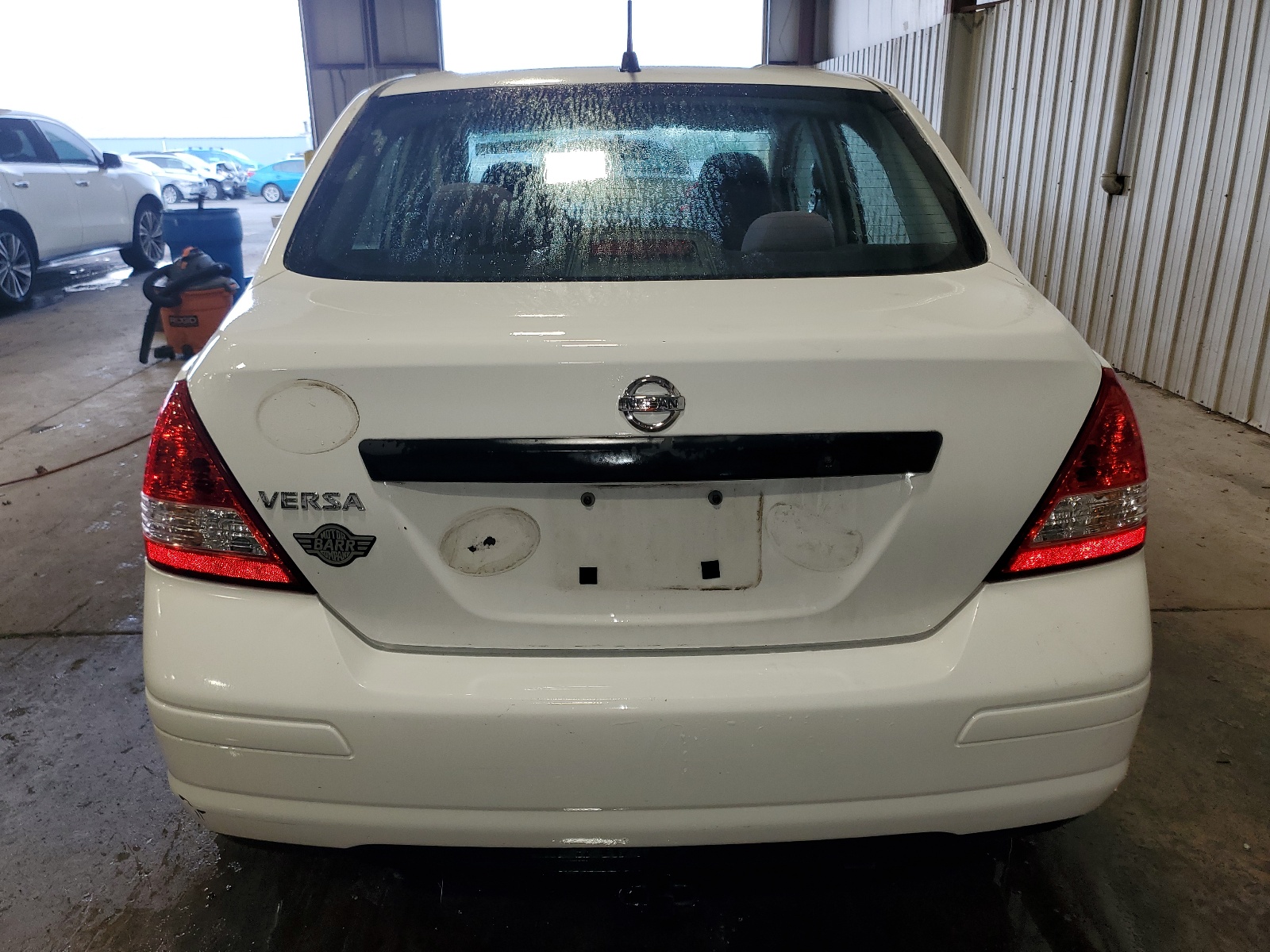 3N1CC11E99L423571 2009 Nissan Versa S