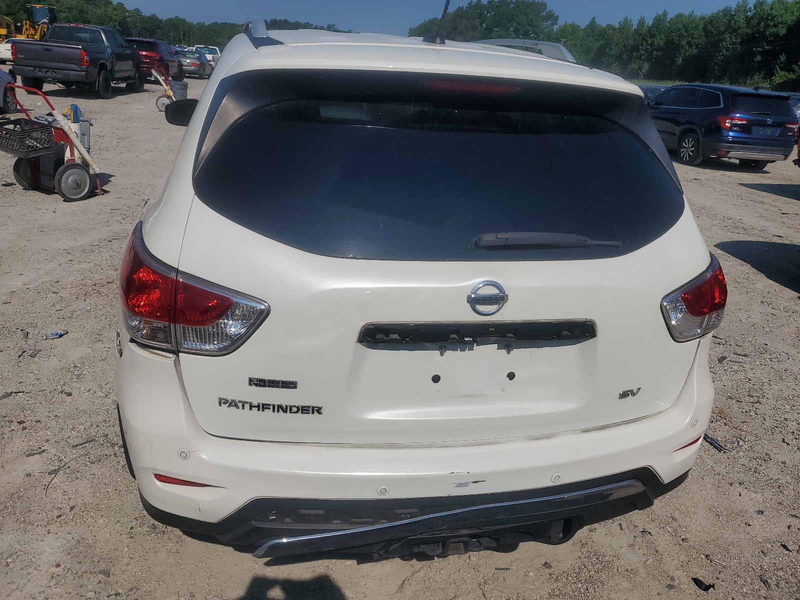 5N1AR2MN9FC628363 2015 Nissan Pathfinder S