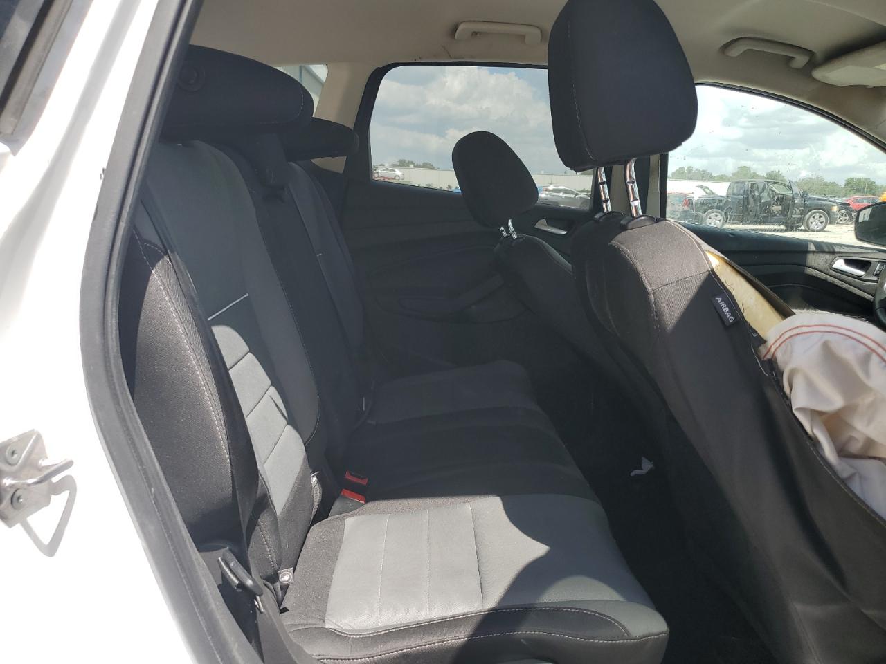 2015 Ford Escape Se VIN: 1FMCU0GX1FUC28025 Lot: 61990934