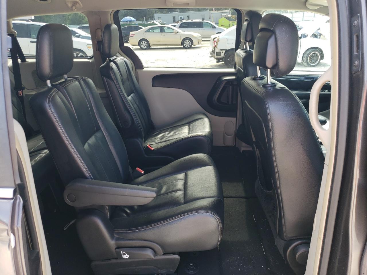 2015 Chrysler Town & Country Touring VIN: 2C4RC1BG4FR661351 Lot: 65422594