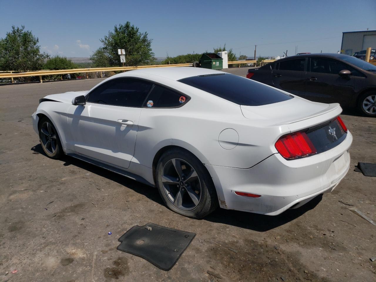 1FA6P8AM7G5311644 2016 FORD MUSTANG - Image 2