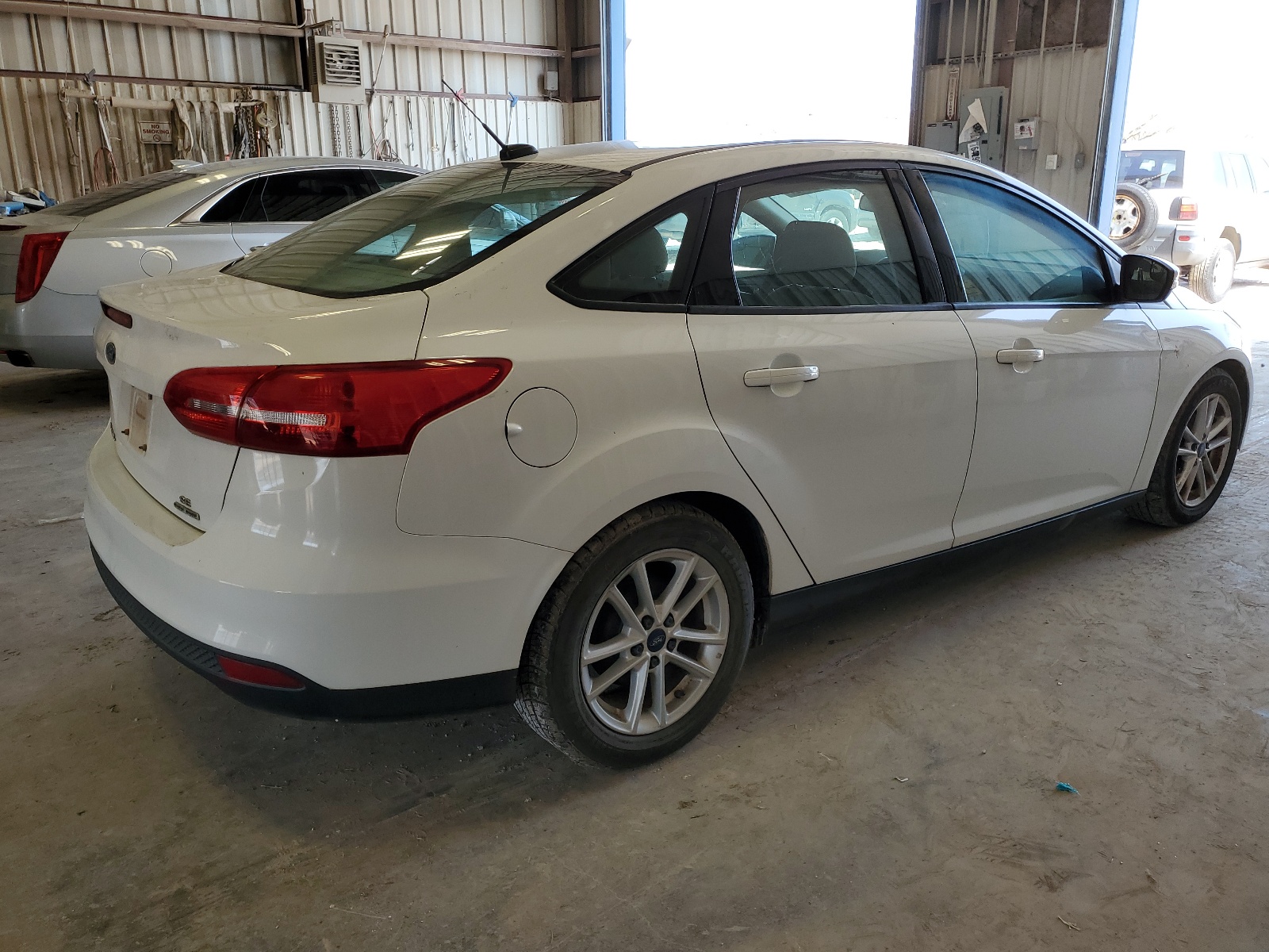 2015 Ford Focus Se vin: 1FADP3F26FL325532