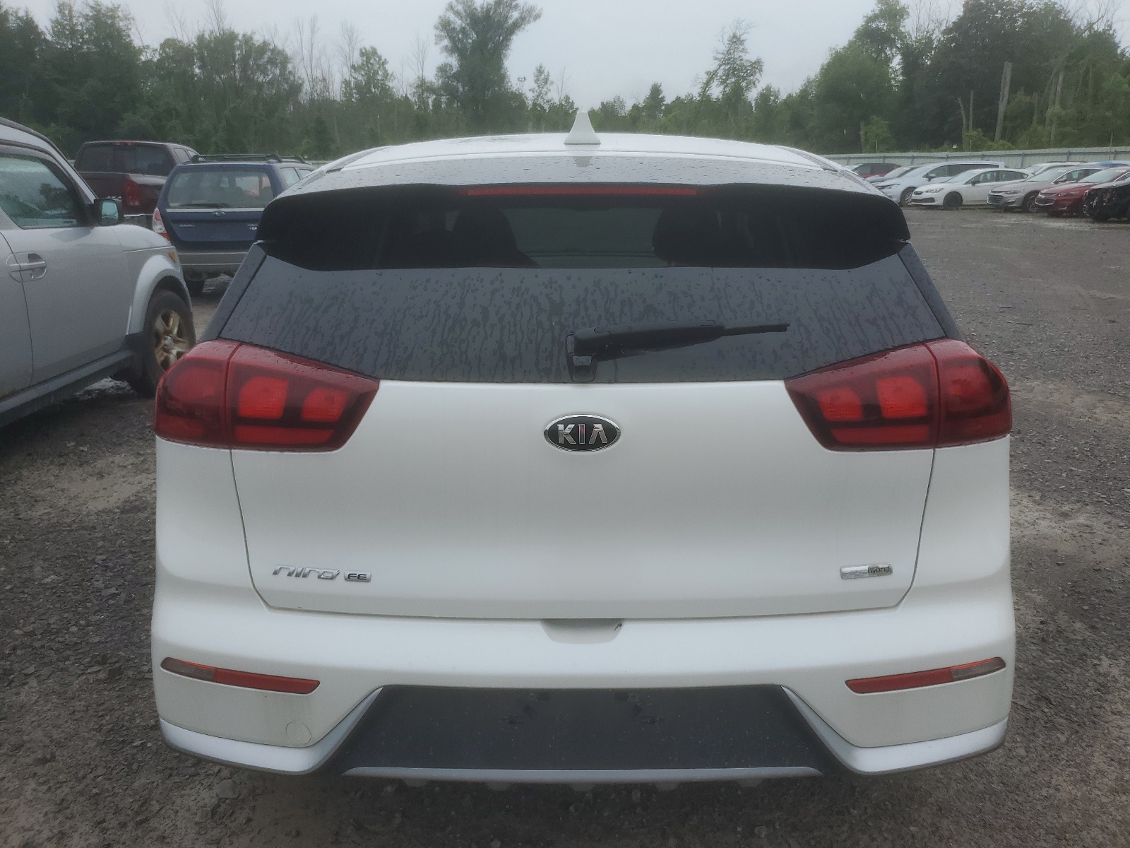 KNDCB3LC7H5048902 2017 Kia Niro Fe