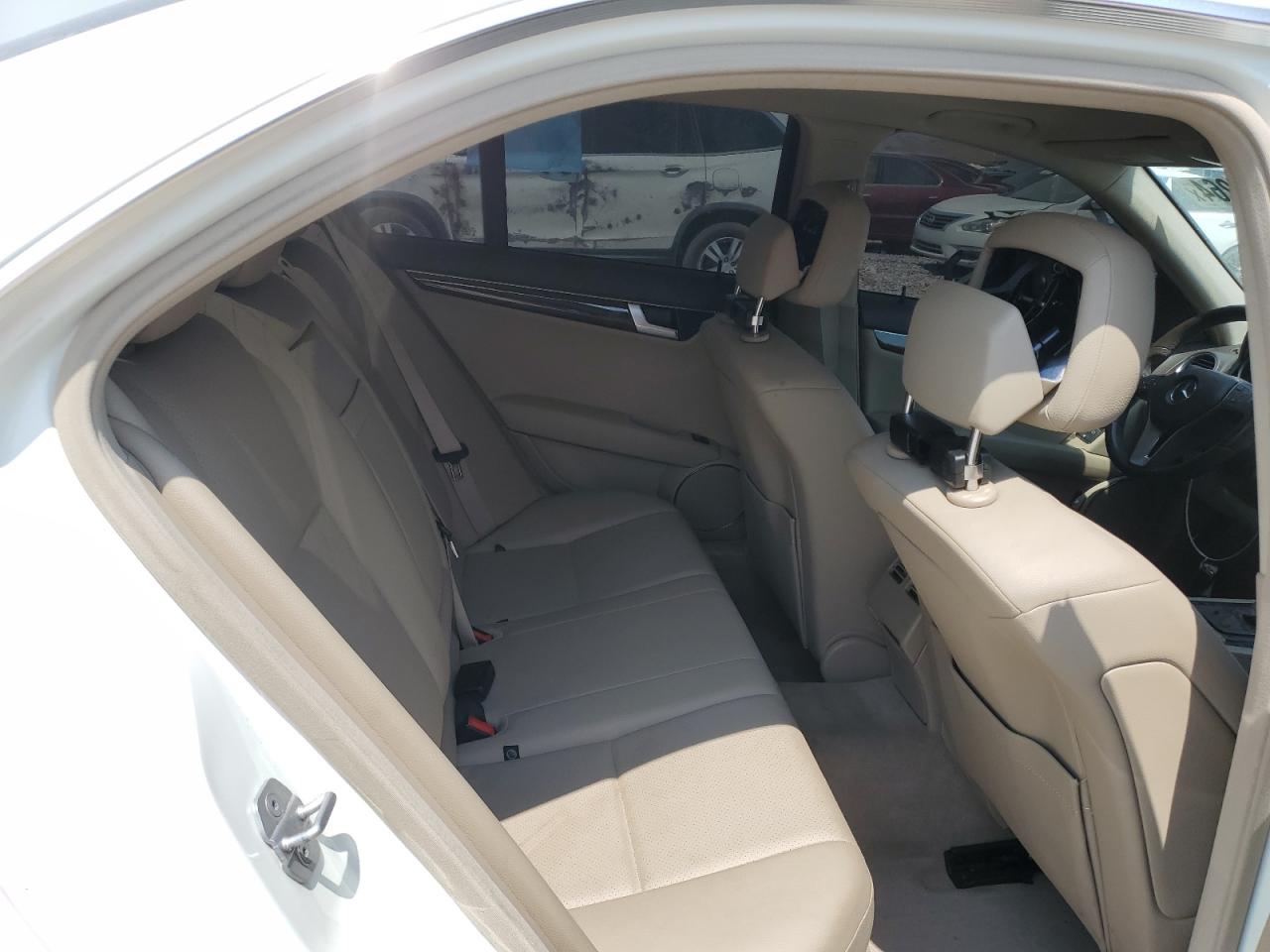 2012 Mercedes-Benz C 300 4Matic VIN: WDDGF8BB8CA597185 Lot: 64037264