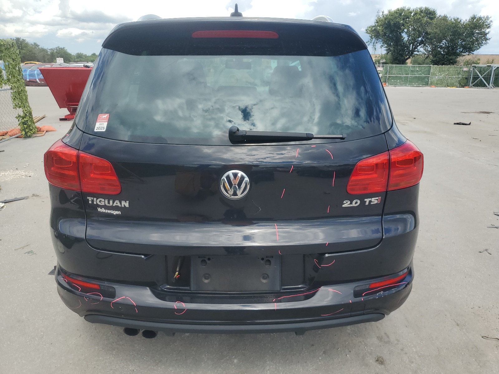 WVGAV7AX0FW093923 2015 Volkswagen Tiguan S