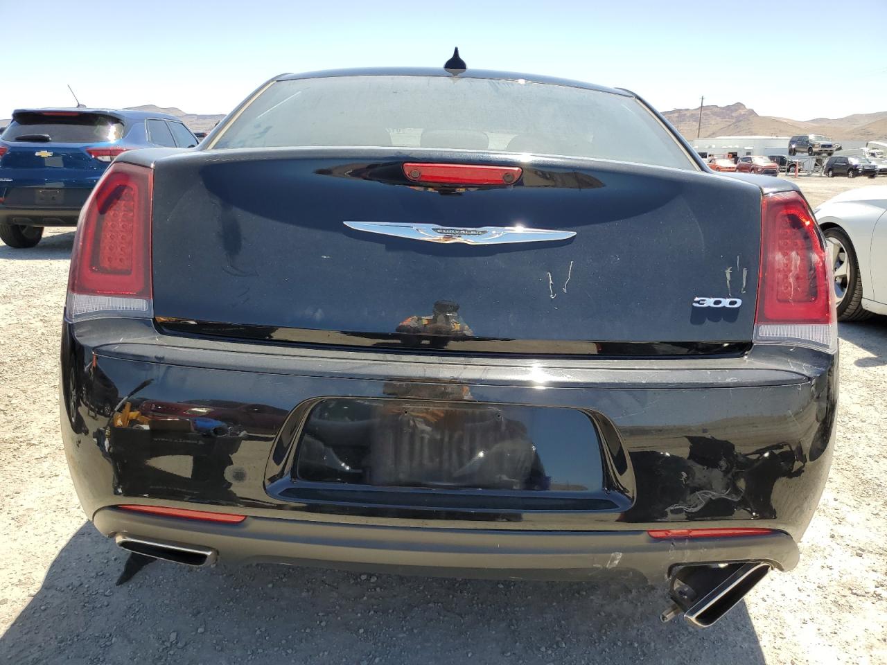 2C3CCAAG2KH590338 2019 Chrysler 300 Touring