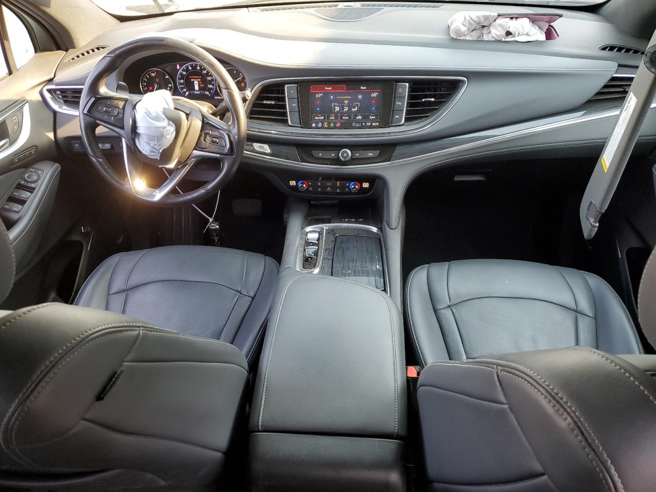 2022 Buick Enclave Premium VIN: 5GAEVBKW5NJ131822 Lot: 65439254