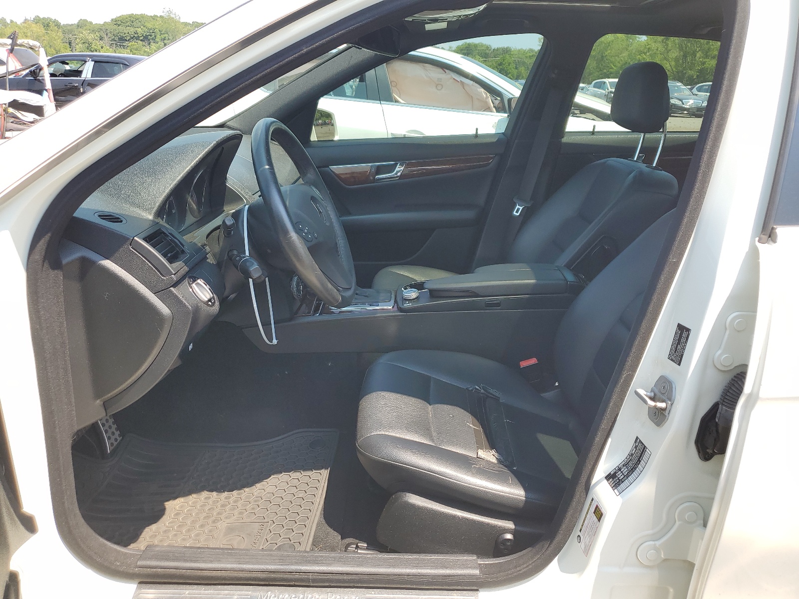 WDDGF8BB9AR087829 2010 Mercedes-Benz C 300 4Matic