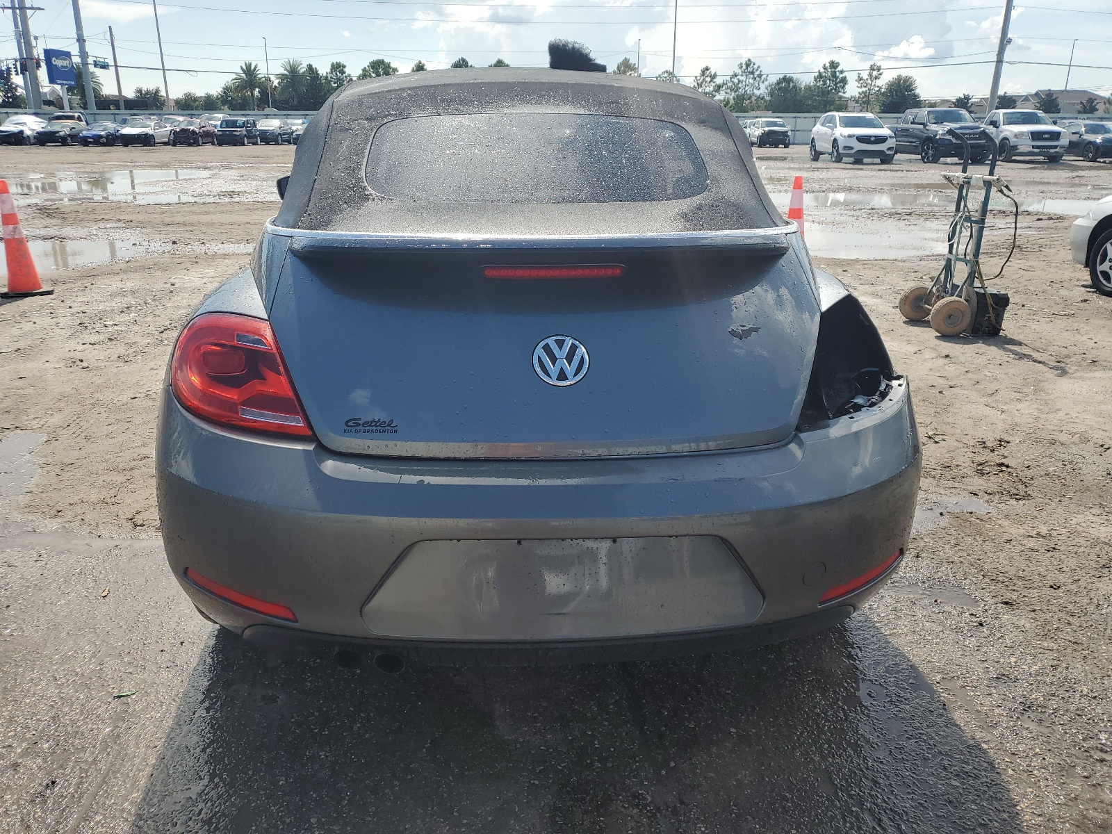 3VW5P7AT4DM802098 2013 Volkswagen Beetle