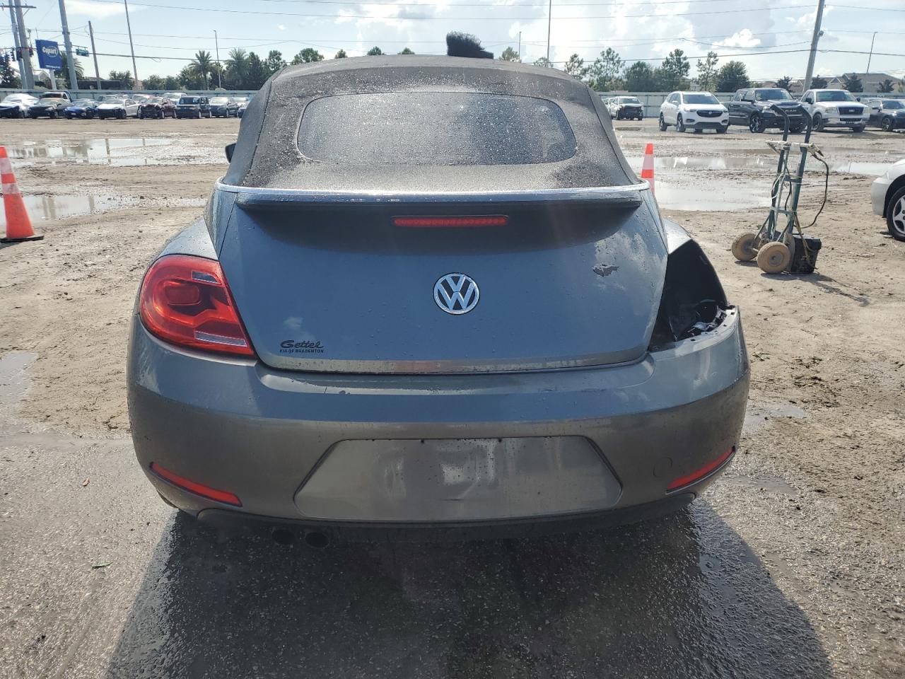 2013 Volkswagen Beetle VIN: 3VW5P7AT4DM802098 Lot: 63625894