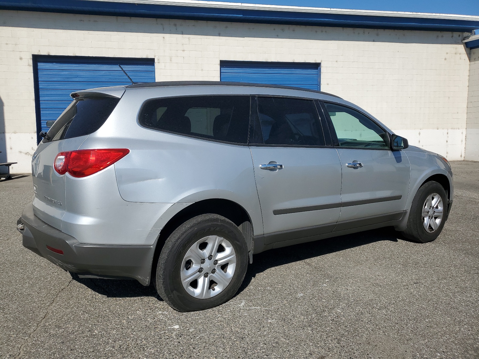 2012 Chevrolet Traverse Ls vin: 1GNKRFED6CJ196500