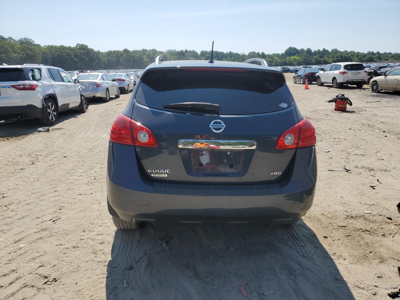 2015 Nissan Rogue Select S VIN: JN8AS5MV0FW767343 Lot: 61119074