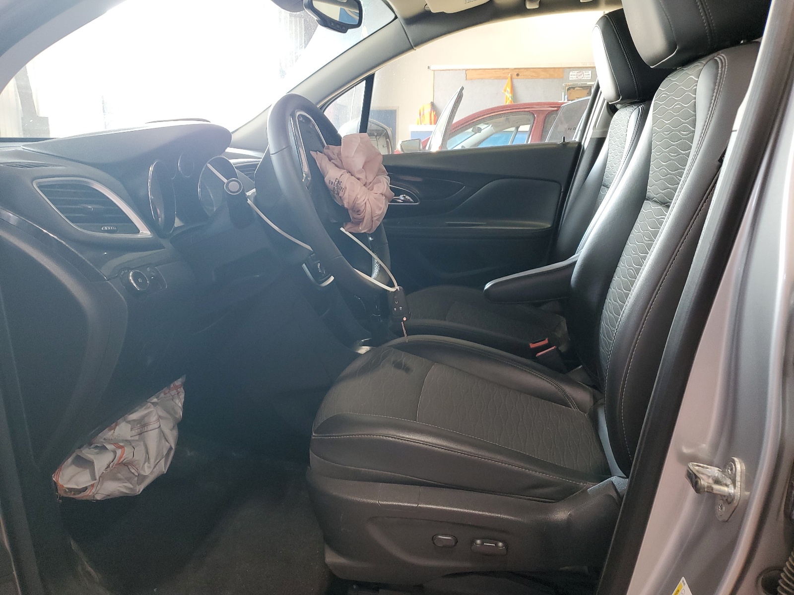 KL4CJBSB9GB693860 2016 Buick Encore Convenience