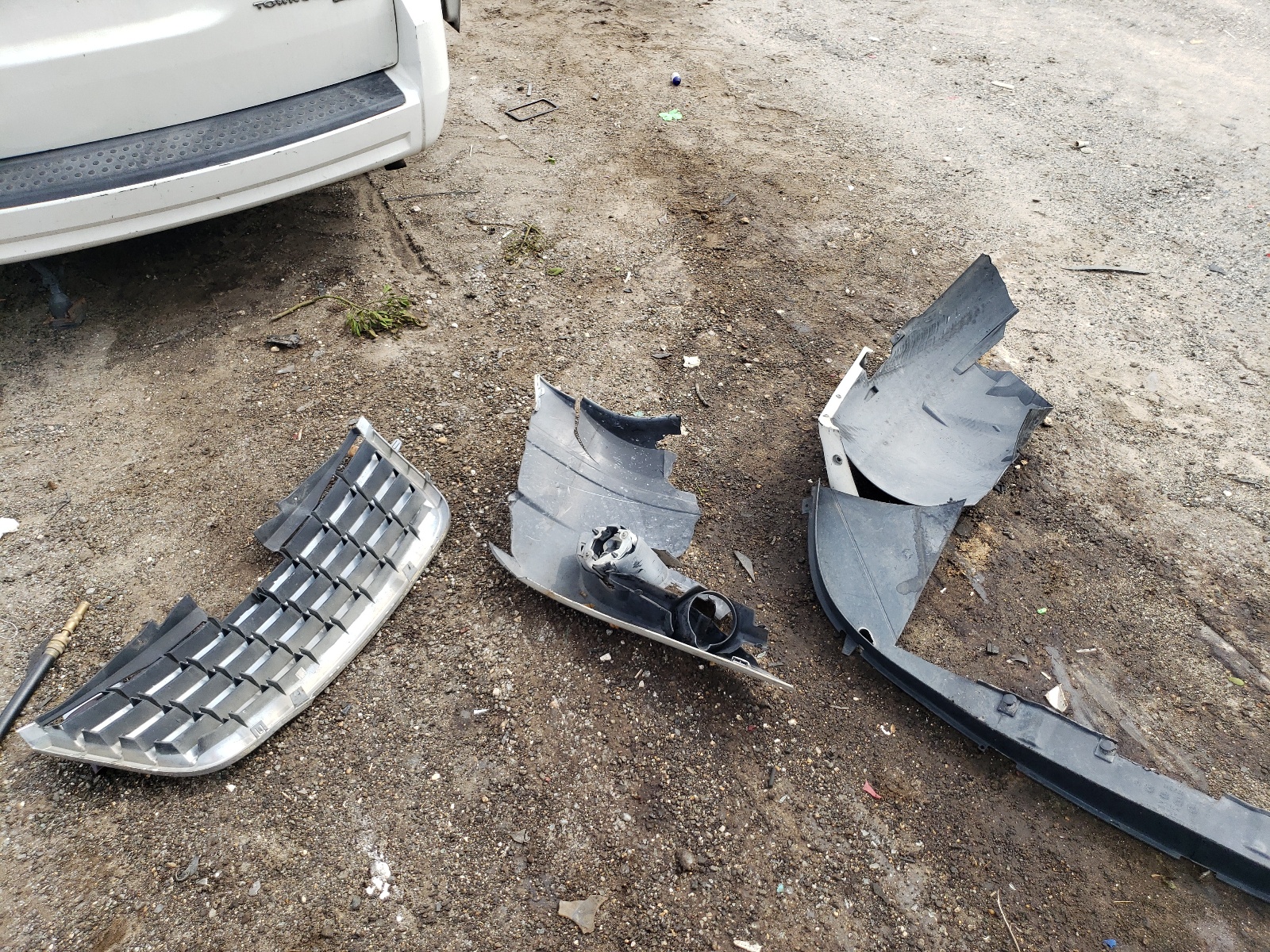 2A4RR5D11AR285628 2010 Chrysler Town & Country Touring