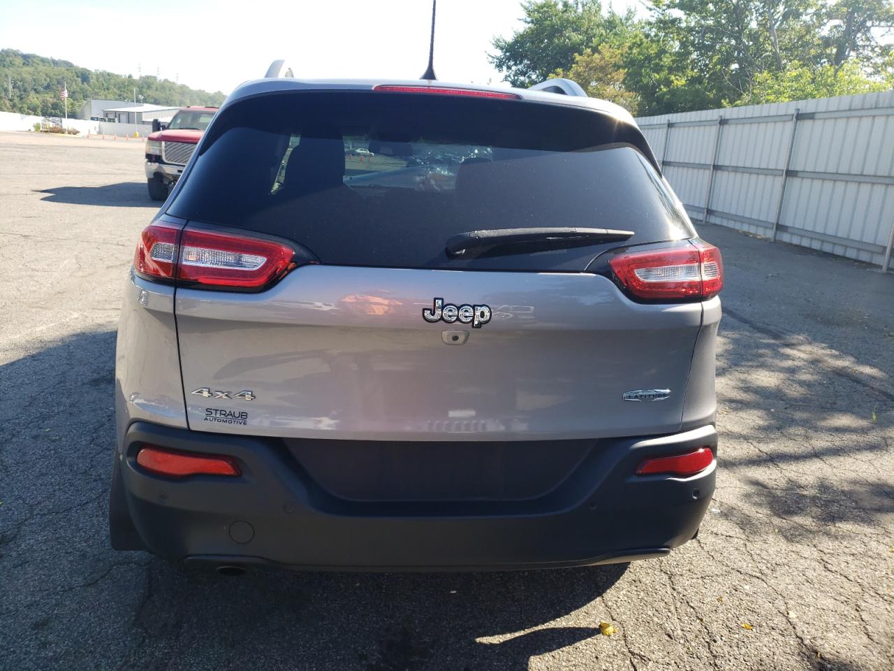 2018 Jeep Cherokee Latitude Plus VIN: 1C4PJMLB3JD529999 Lot: 62446714