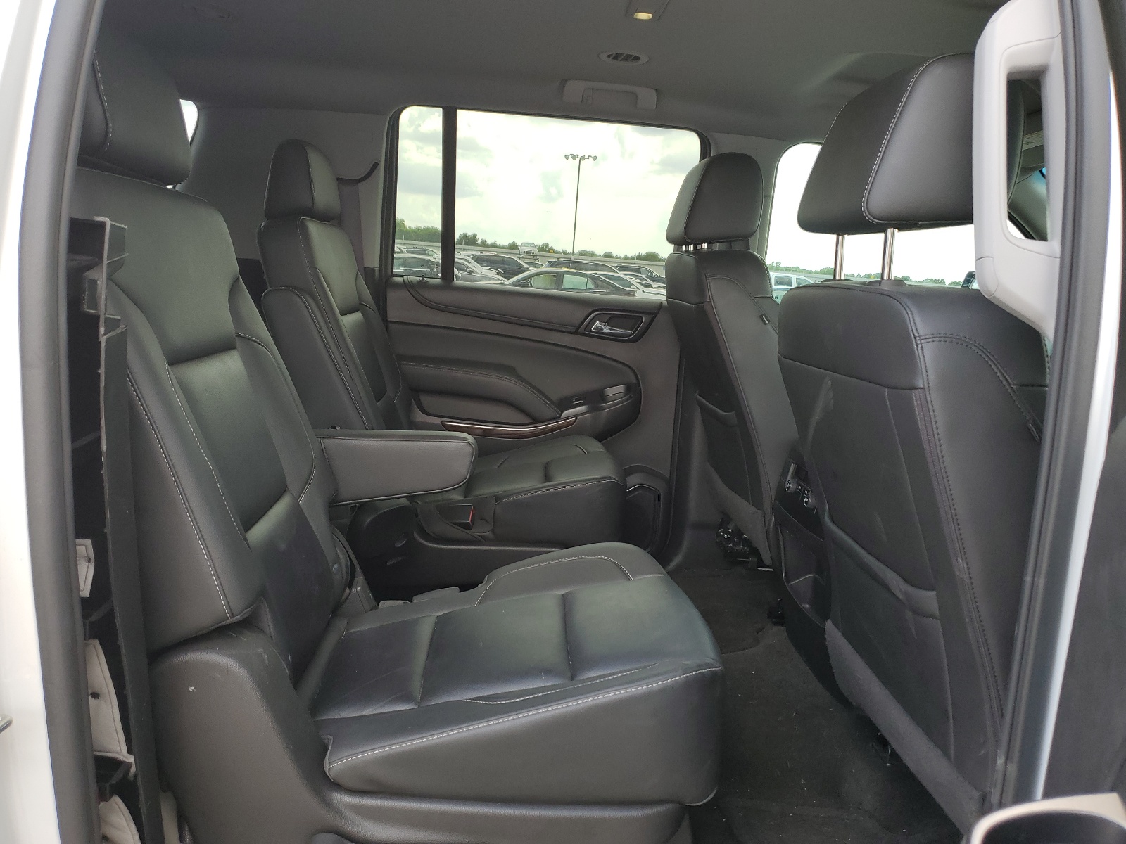 1GNSCHKC5GR469104 2016 Chevrolet Suburban C1500 Lt