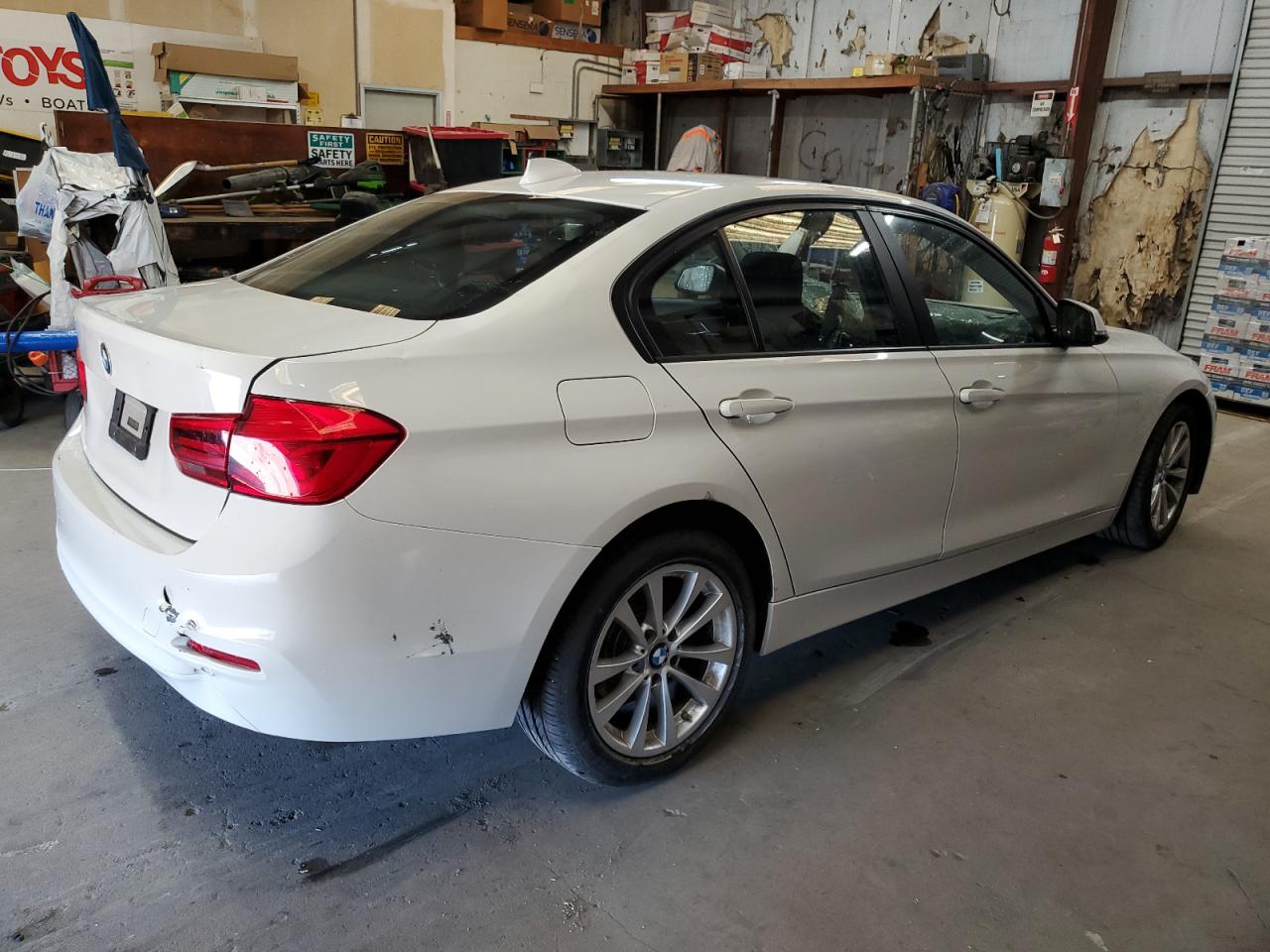 2018 BMW 320 I VIN: WBA8E1G51JNU89828 Lot: 64779634