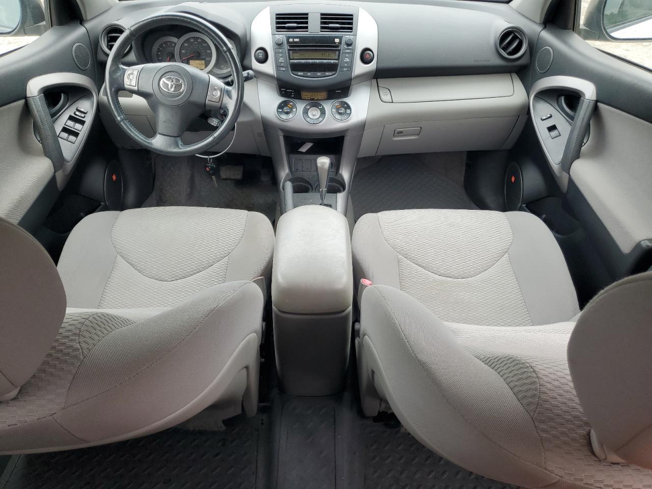 2008 Toyota Rav4 Limited VIN: JTMBD31V285180413 Lot: 64451264