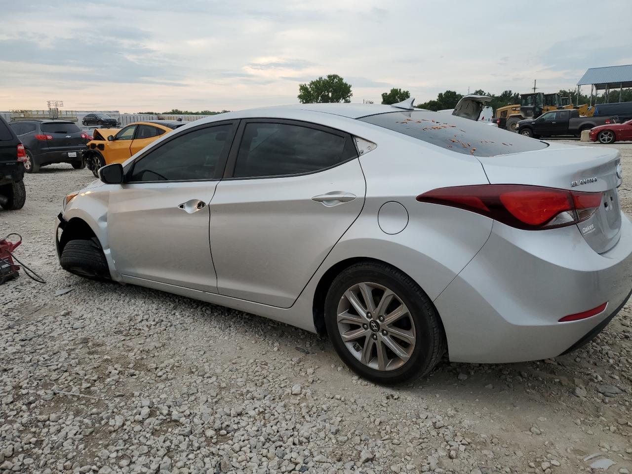 2015 Hyundai Elantra - Image 2