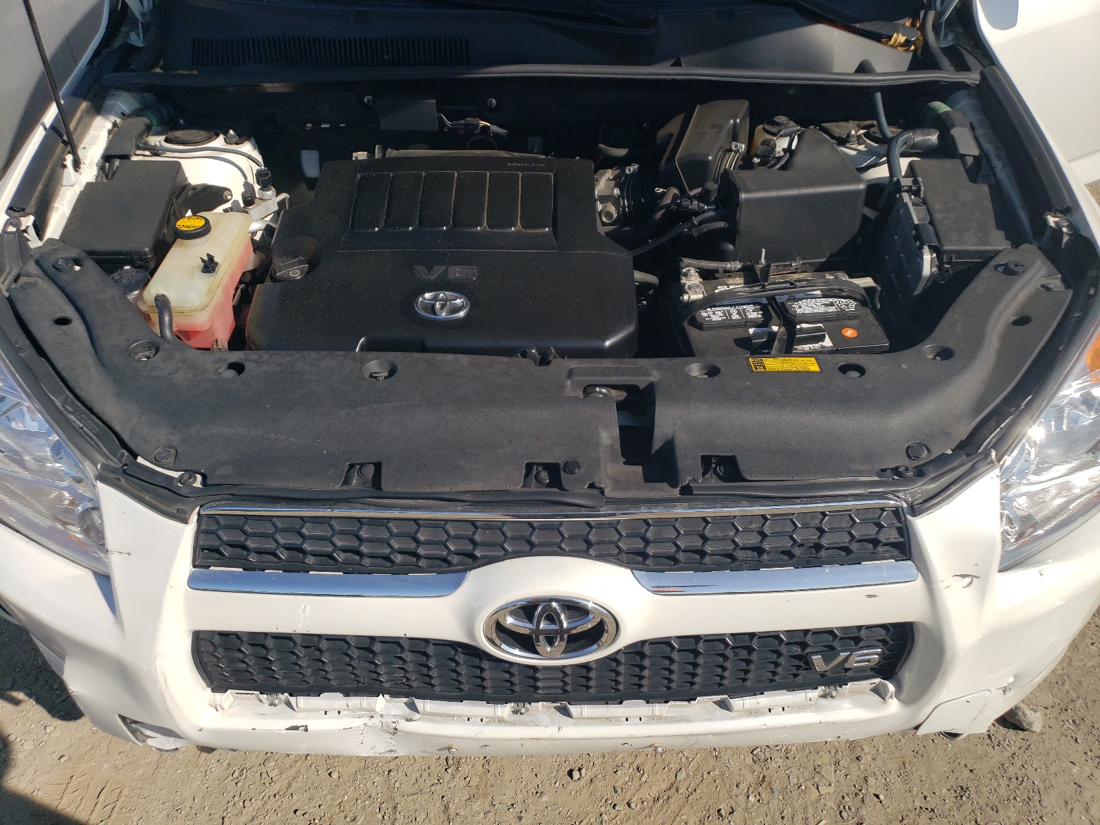 2T3YK4DVXBW012827 2011 Toyota Rav4 Limited