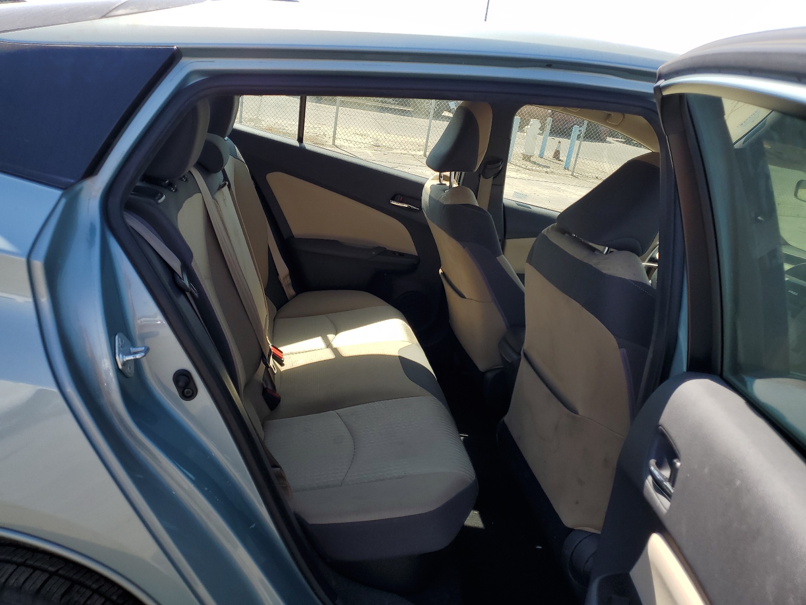 JTDKBRFUXG3021156 2016 Toyota Prius