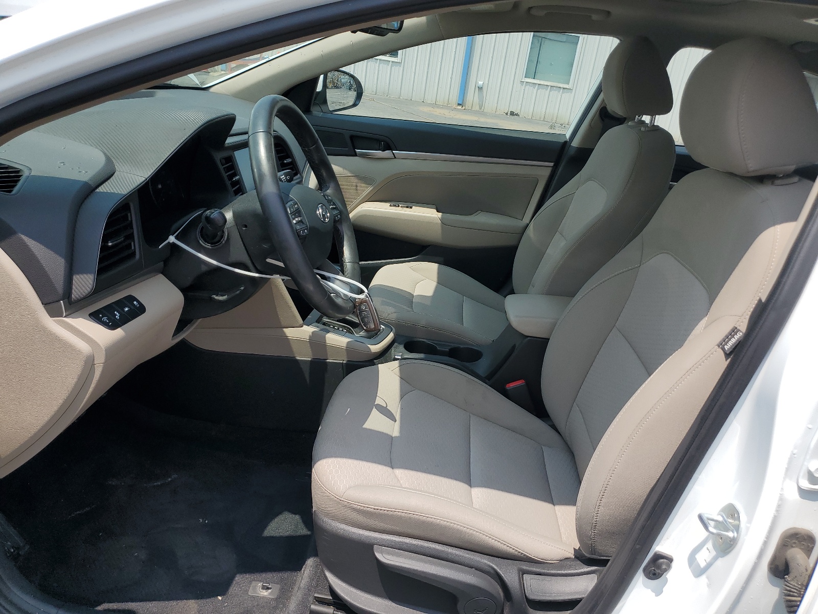 5NPD84LFXKH447524 2019 Hyundai Elantra Sel