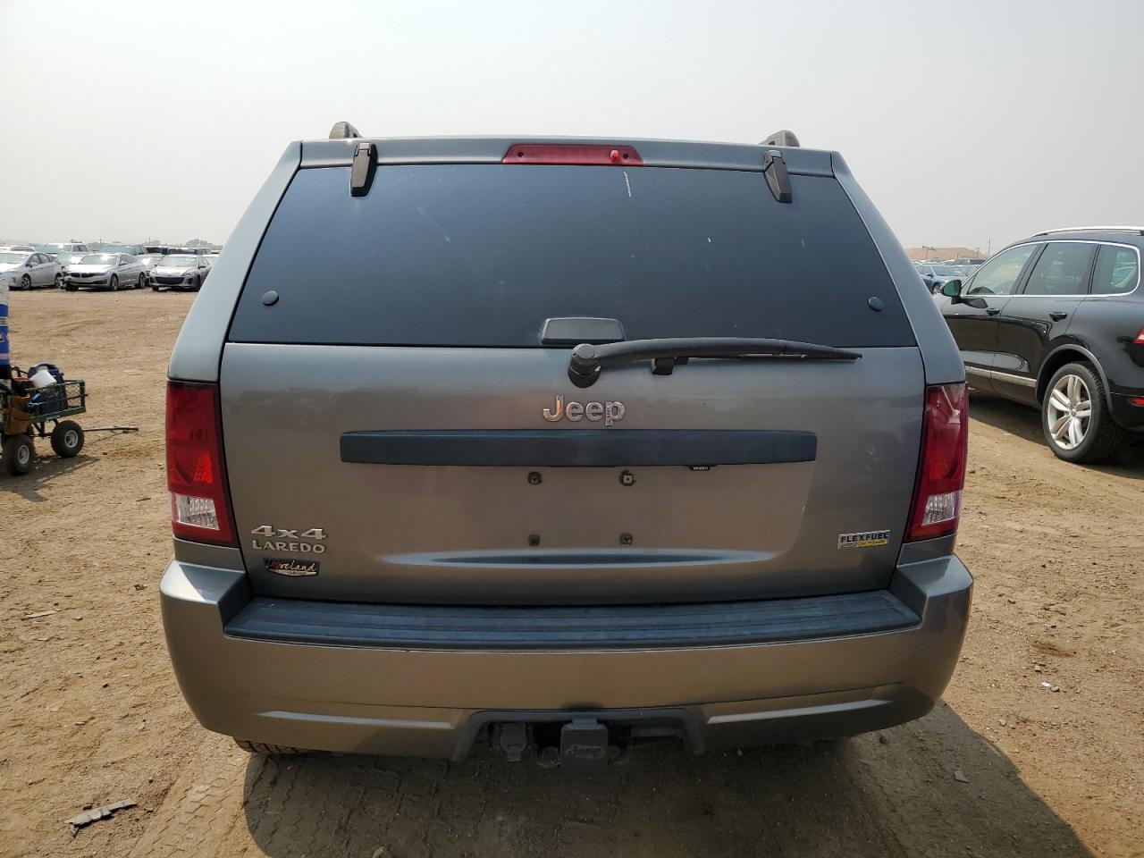 2007 Jeep Grand Cherokee Laredo VIN: 1J8HR48P97C697333 Lot: 64230194