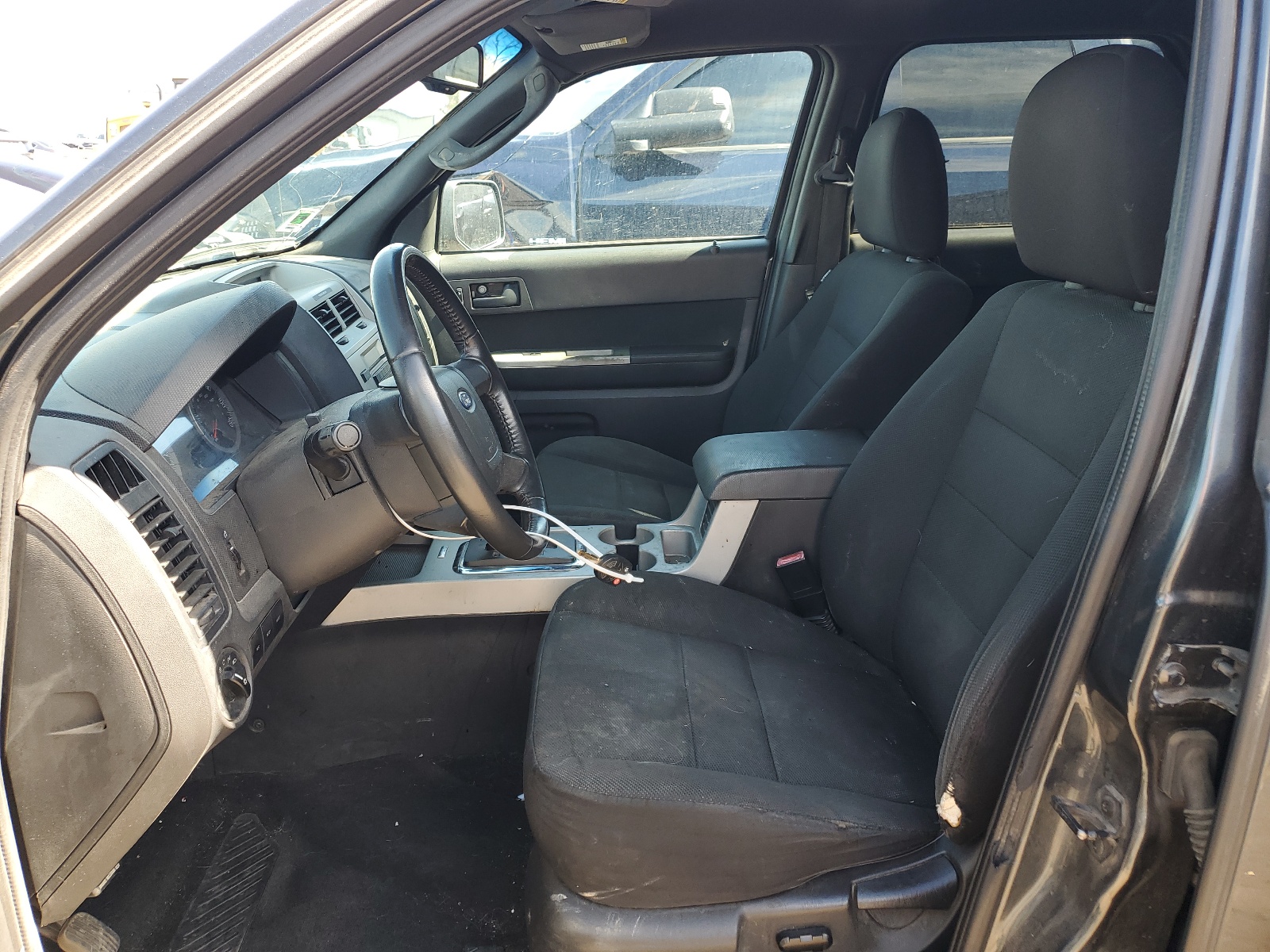 1FMCU03749KB08905 2009 Ford Escape Xlt